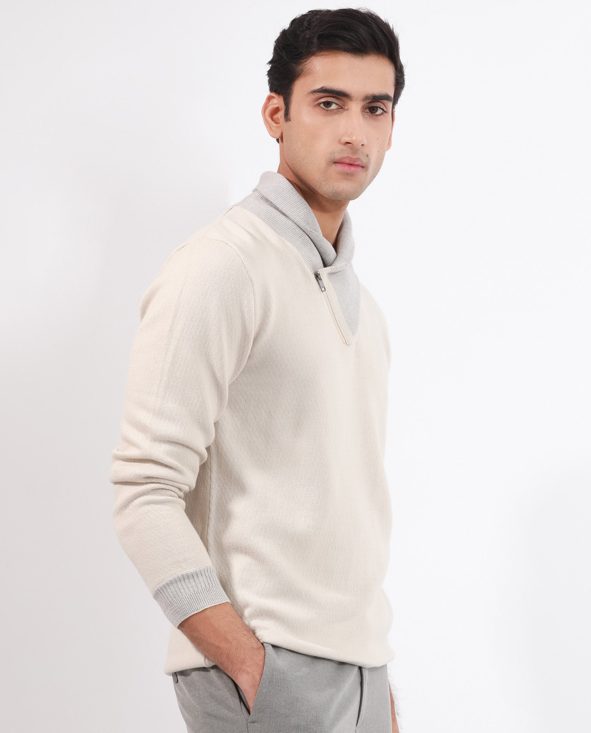 RARE RABBIT MENS DENVER OFF WHITE SWEATER FULL SLEEVE COLLARED NECK SOLID