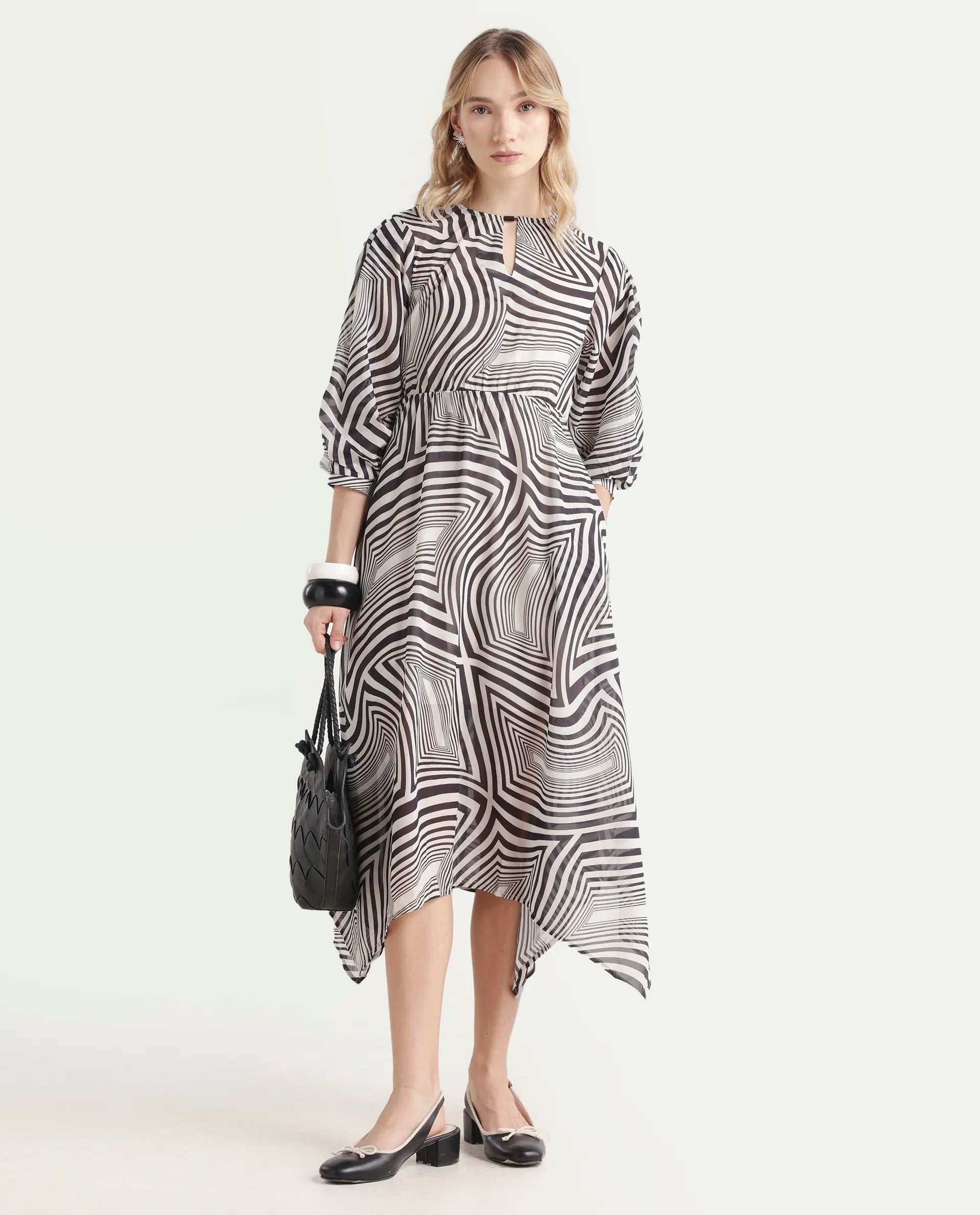 Rareism Women's Dilob Black Polyester Drop Collar Abstract Print Cuffed Sleeve Maxi Flared Dress