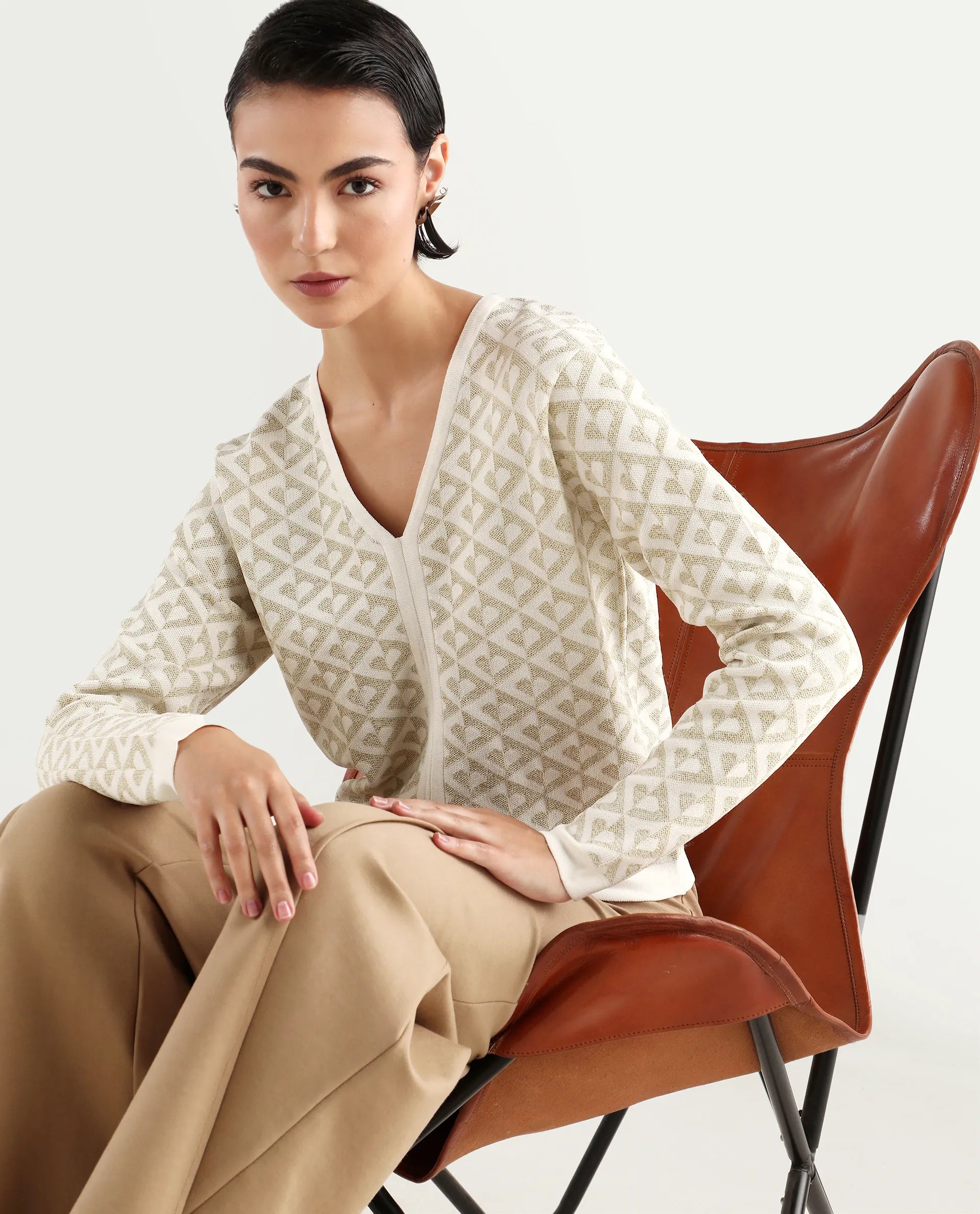 Rareism Women's Dortyol Off White Viscose V-Neck Geometric Print Regular Fit Sweater