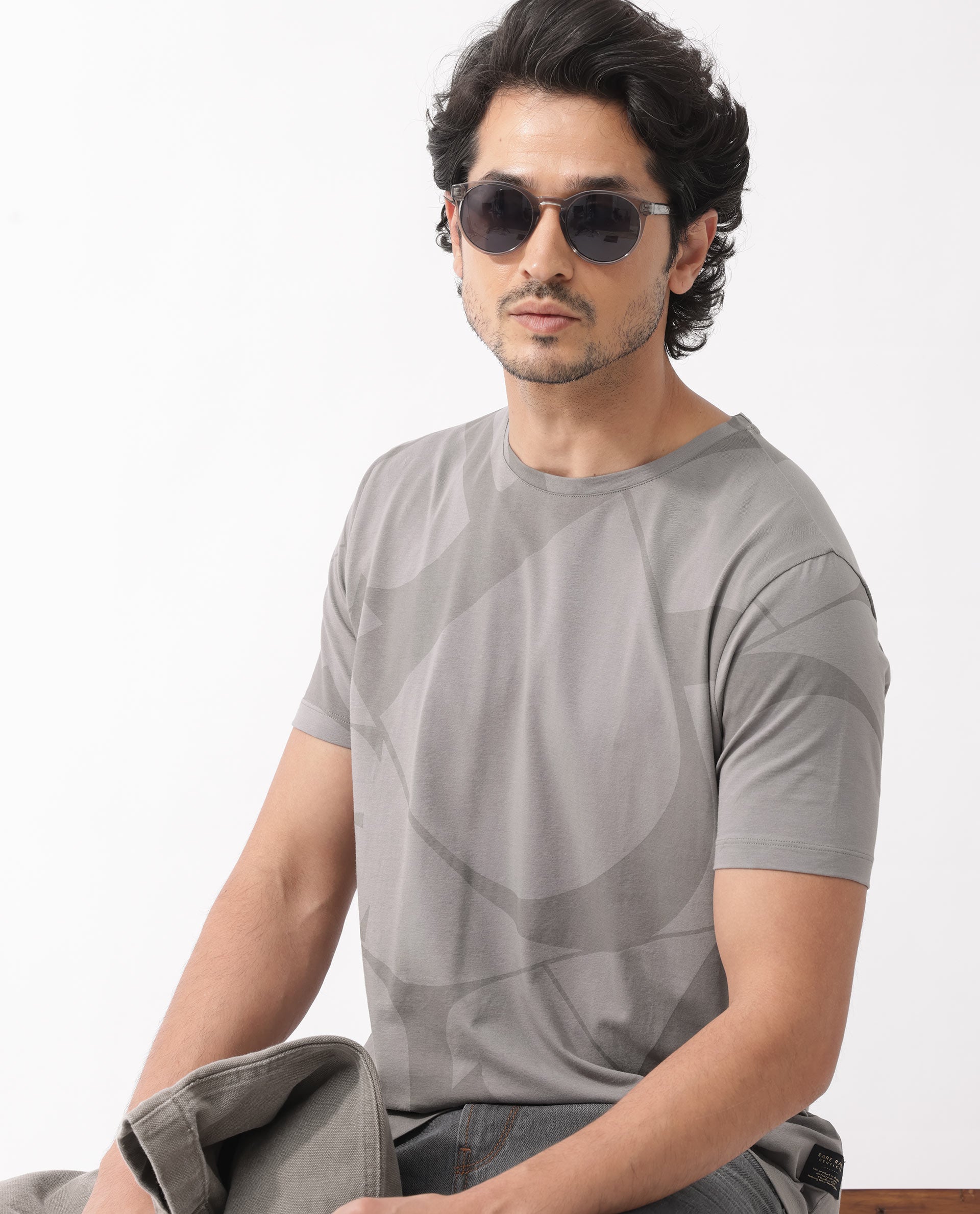 Rare Rabbit Articale Mens Drew Grey Cotton Lycra Fabric Short Sleeve Crew Neck Slim Fit Printed T-Shirt