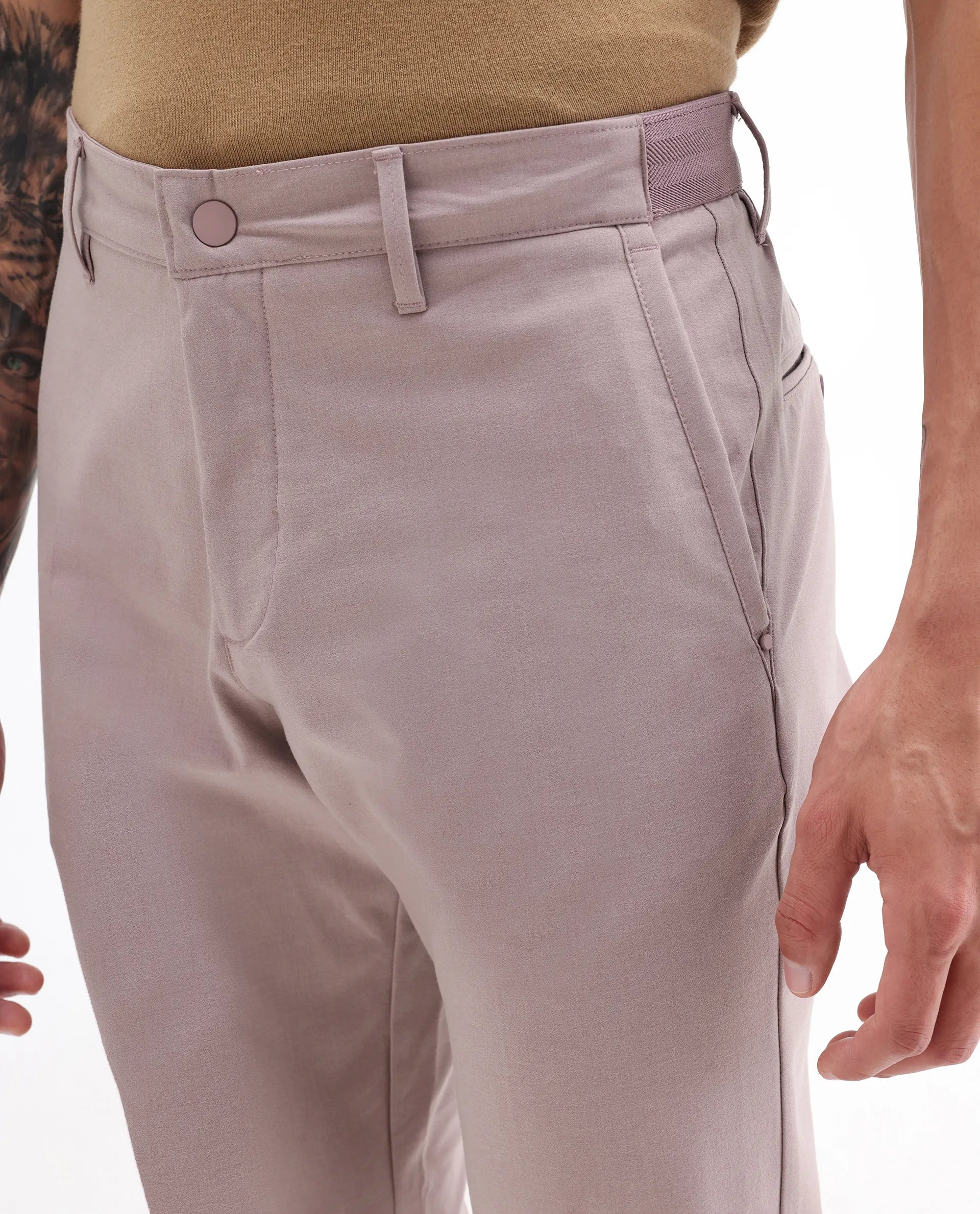 Rare Rabbit Men's Drivers Dusky Pink Polyester Blend Plain Regular Fit Trouser