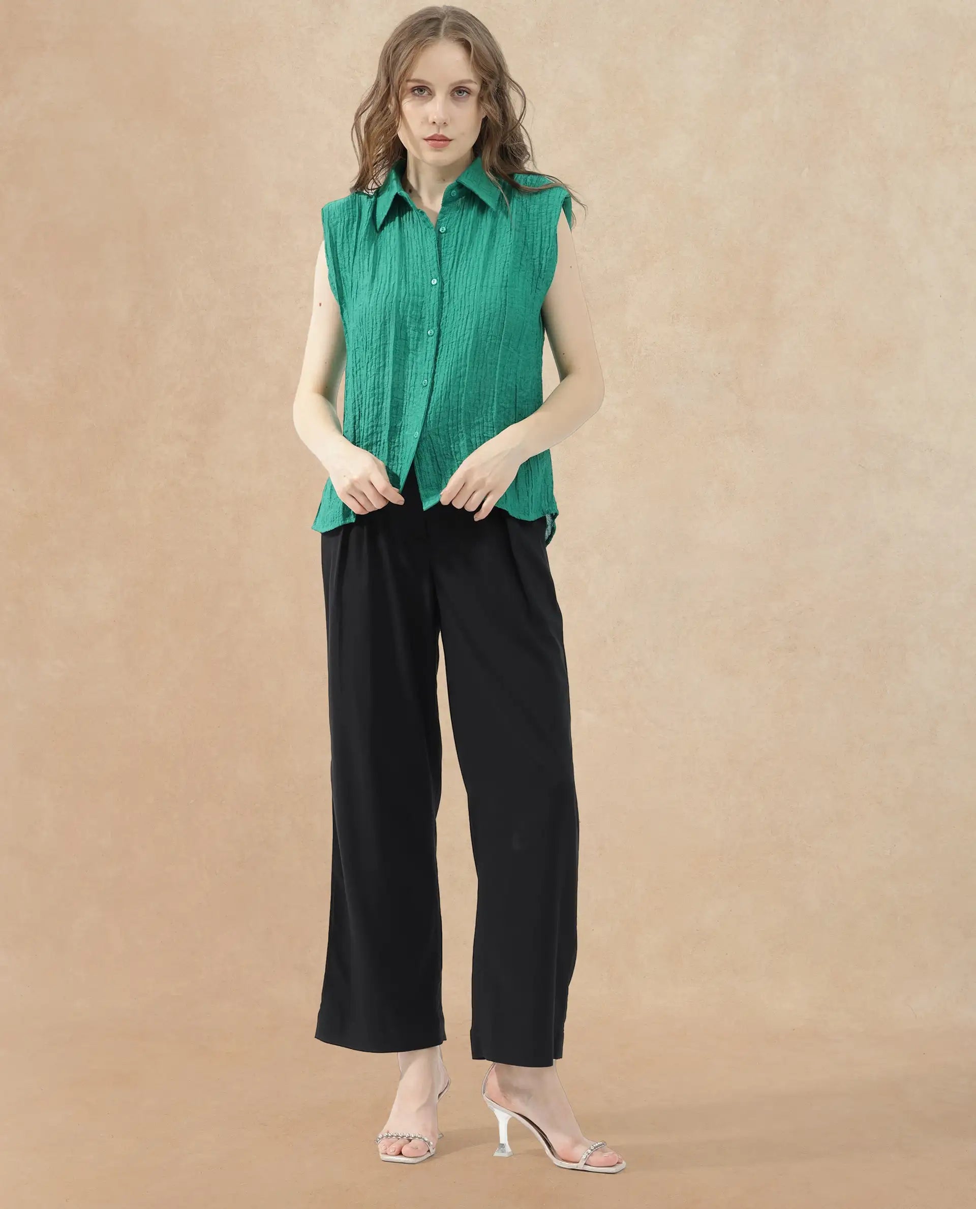 Rareism Women's Drummy Green Rayon Drop Collar Plain Sleeveless Regular Fit Top