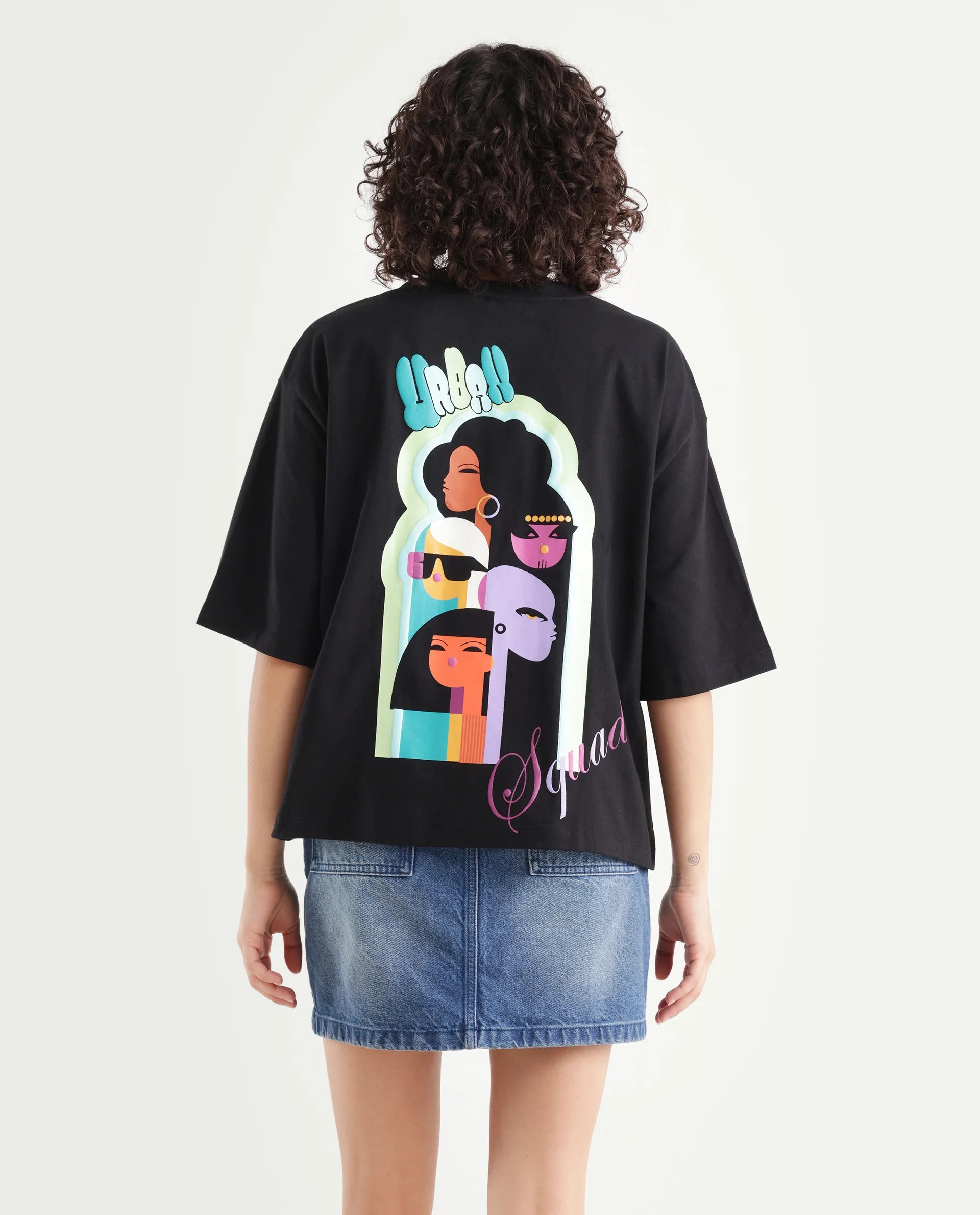 Rareism Women's Earl Black Cotton Blend Crew Neck Graphic Print Relaxed Fit T-Shirt