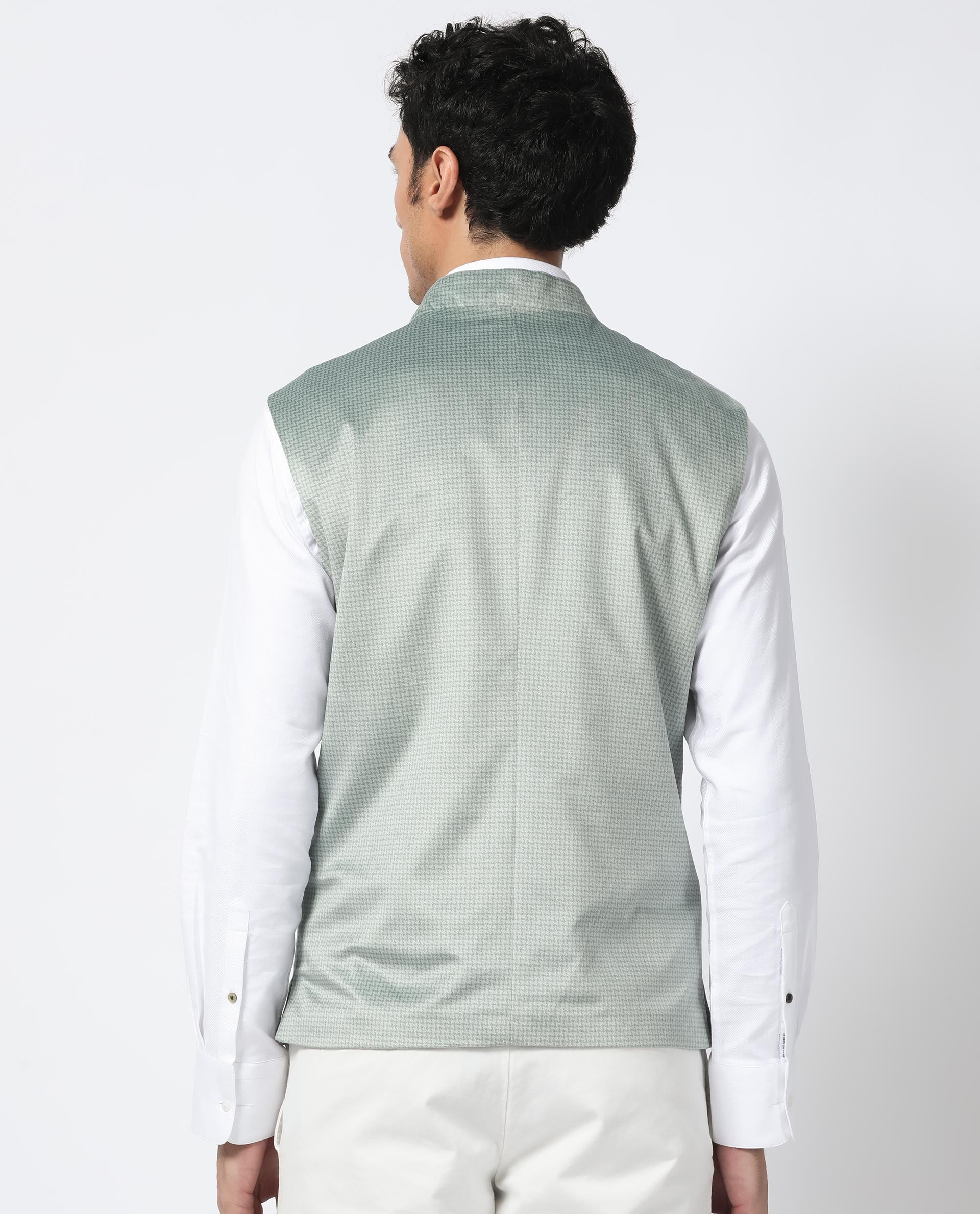 Rare Rabbit Men's Emerald Light Blue Mandarin Collar Sleeveless Textured Velvet Bandi