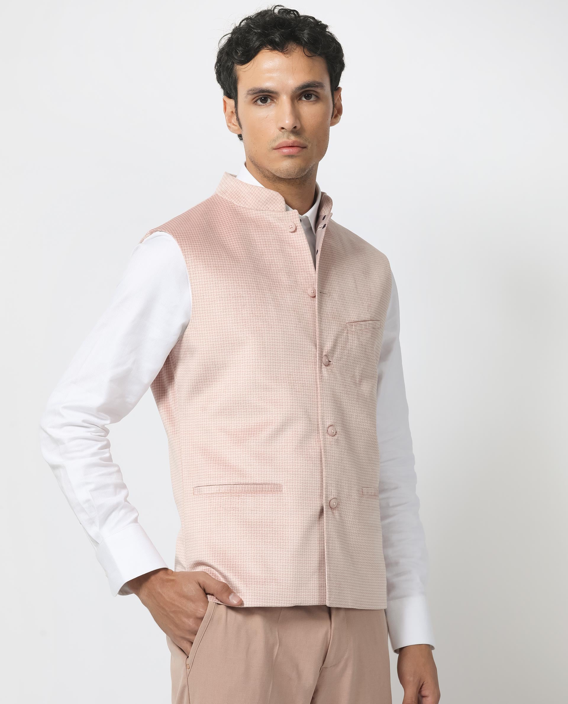 Rare Rabbit Men's Emerald Light Pink Mandarin Collar Sleeveless Textured Velvet Bandi