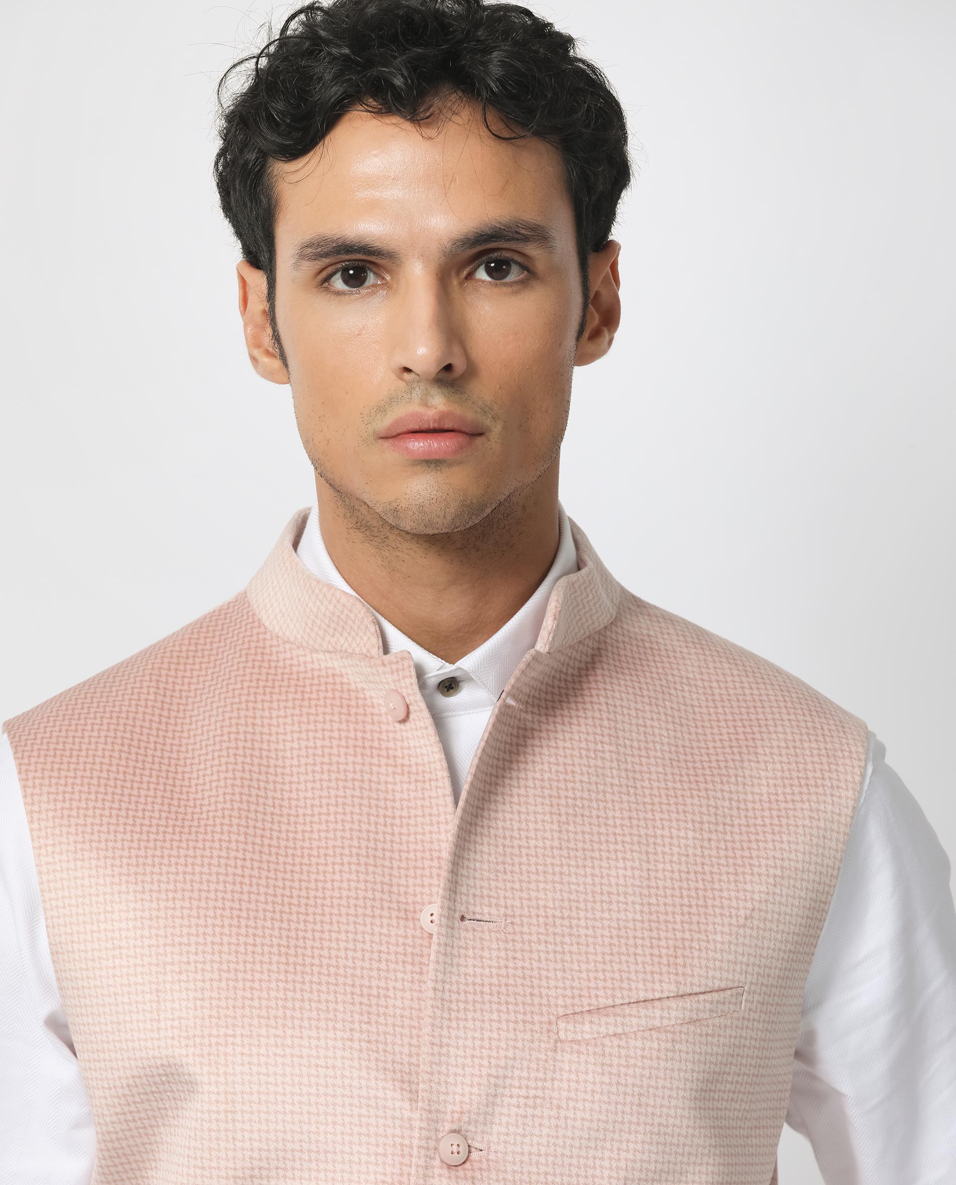 Rare Rabbit Men's Emerald Light Pink Mandarin Collar Sleeveless Textured Velvet Bandi