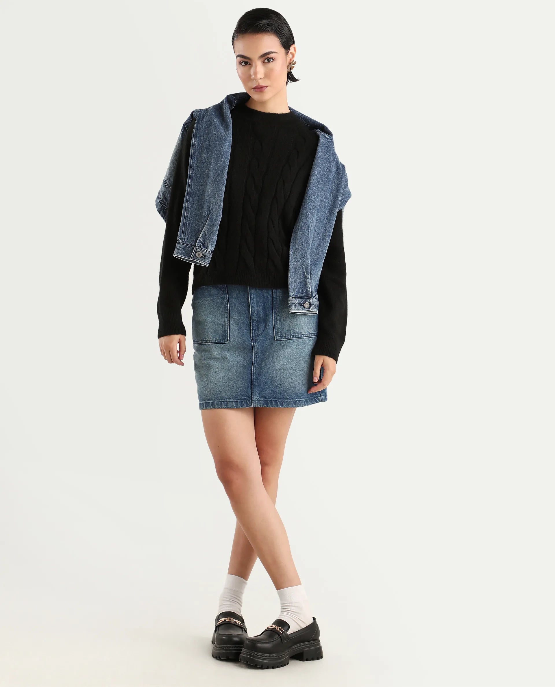 Rareism Women's Emm Black Polyester Crew Neck Plain Regular Fit Sweater