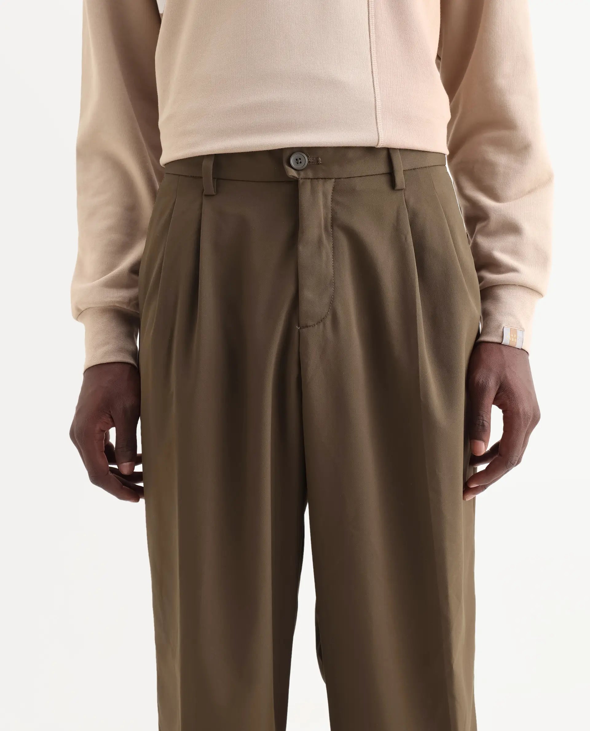 Rare Rabbit Men's Enzot Olive Cotton Plain Relaxed Fit Trouser