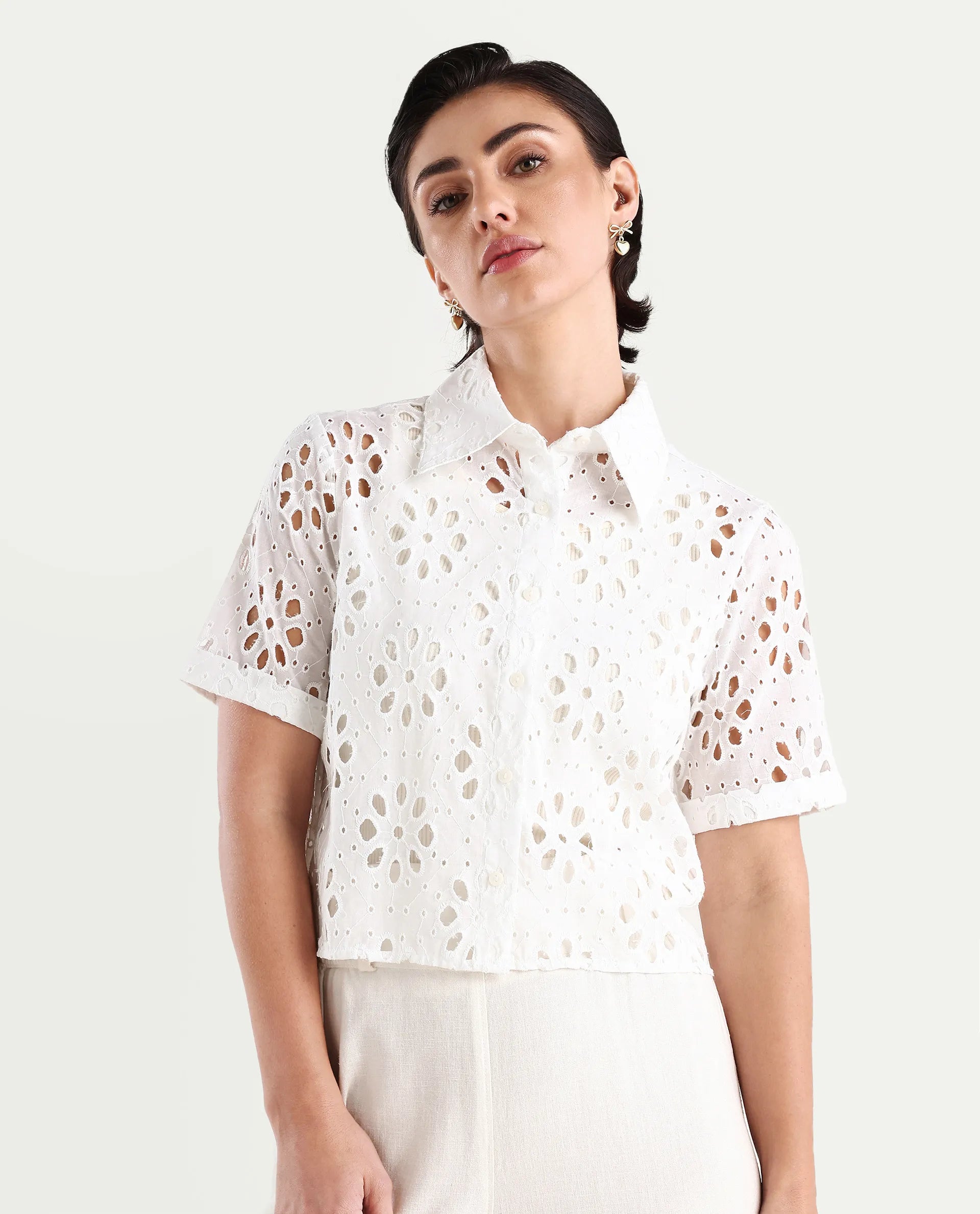 Rareism Women's Epoch White Cotton Collared Plain Crop Regular Fit Shirt