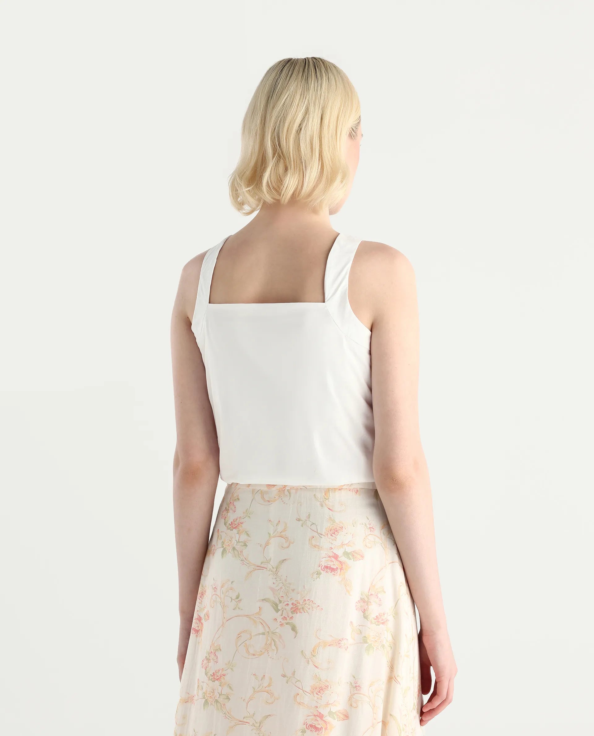 Rareism Women's Eptic White Cotton Plain Sleeveless Crop Regular Fit Top