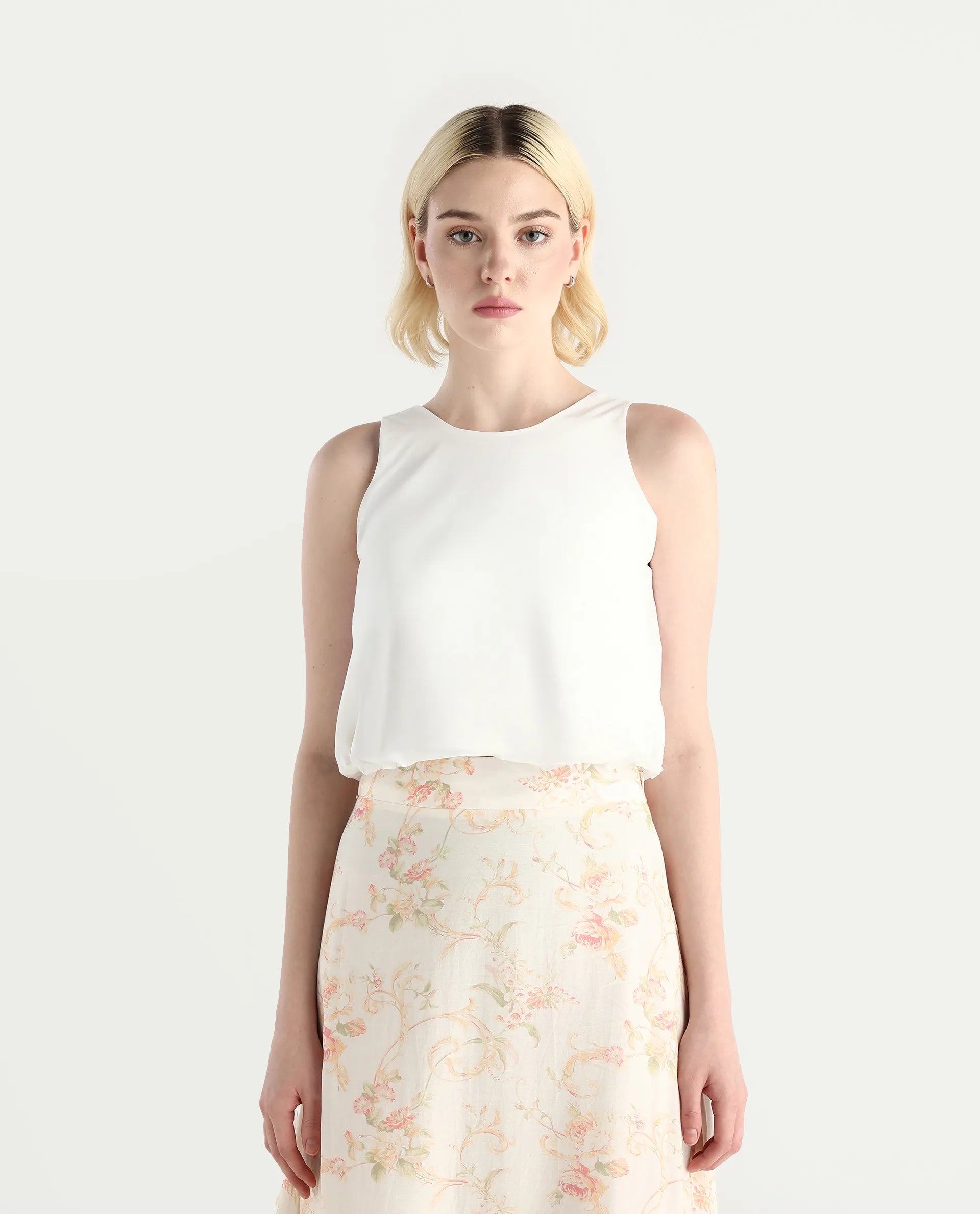 Rareism Women's Eptic White Cotton Plain Sleeveless Crop Regular Fit Top