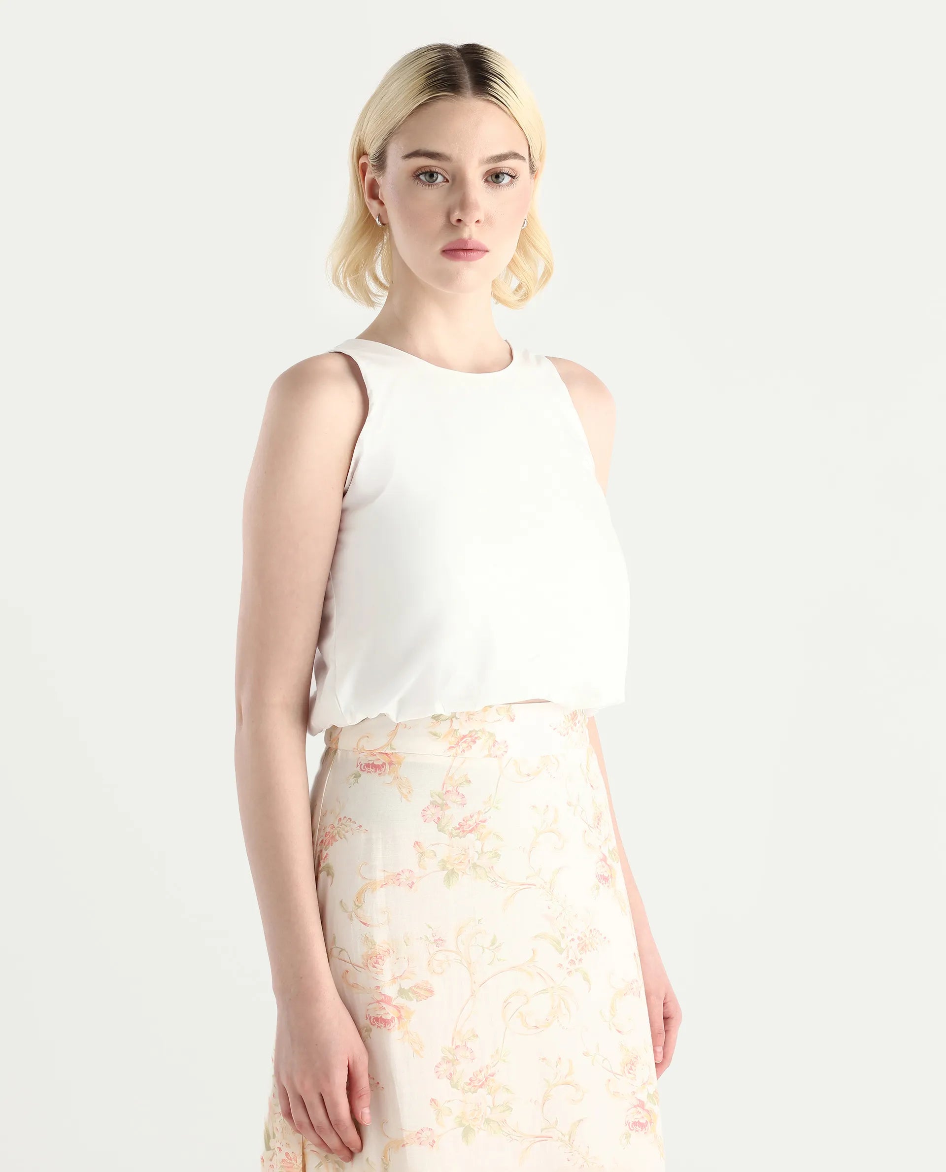 Rareism Women's Eptic White Cotton Plain Sleeveless Crop Regular Fit Top