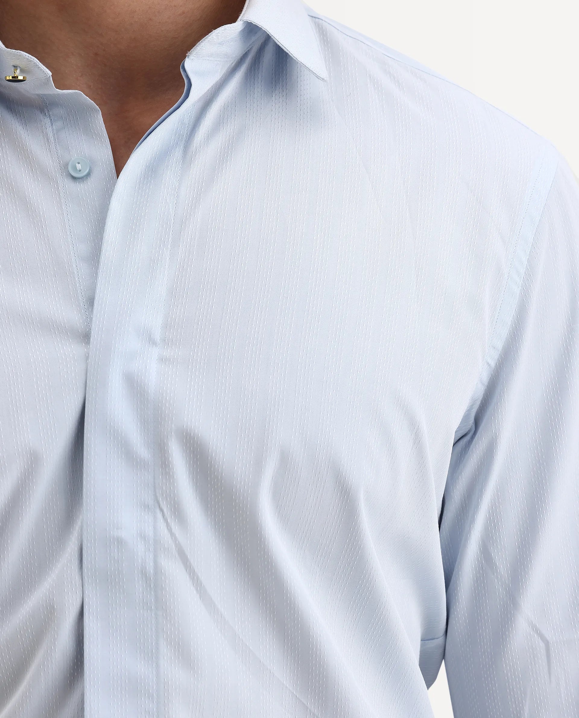 Rare Rabbit Men's Erlane Pastel Blue Cotton Plain Regular Fit Full Sleeve Collared Shirt