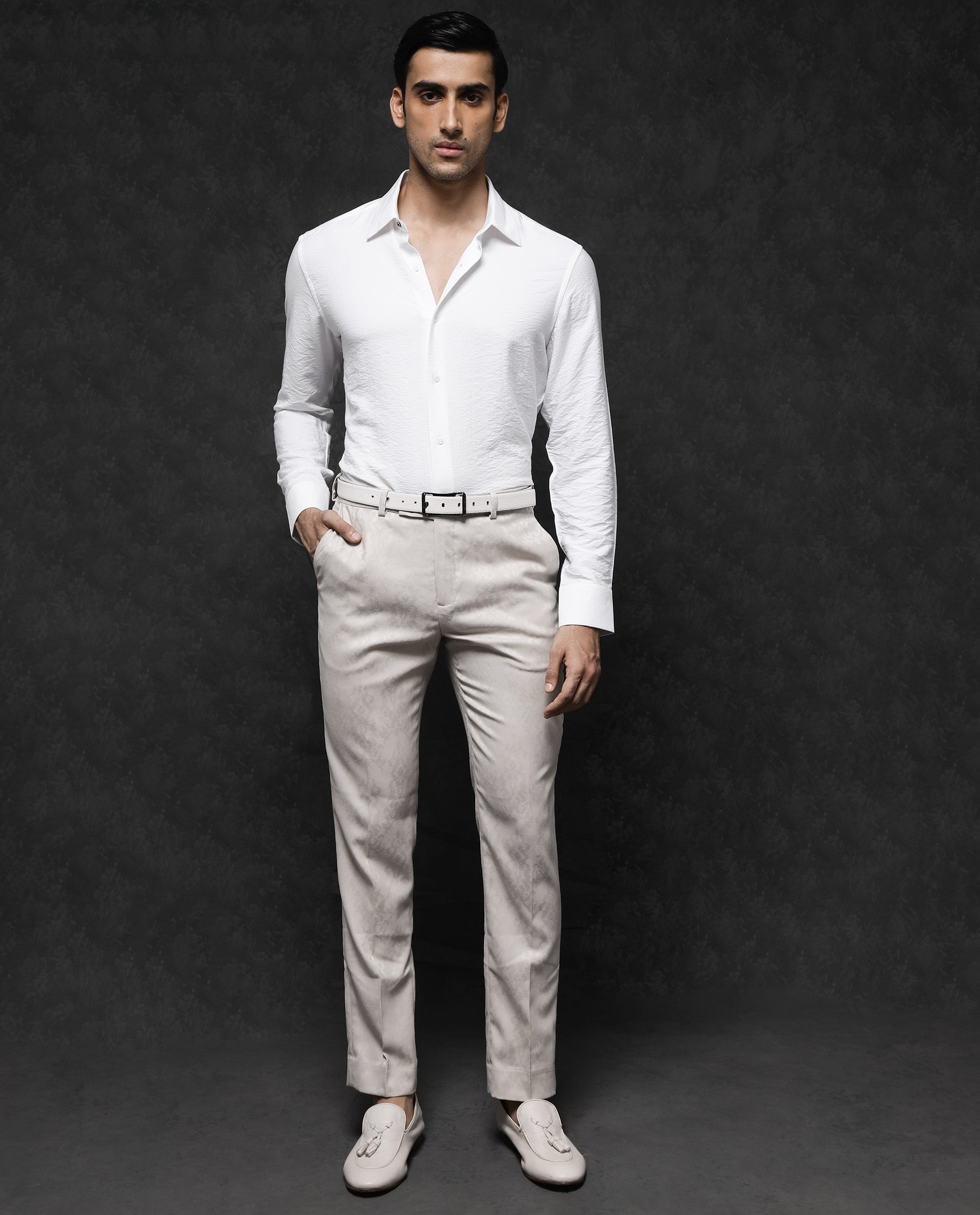 Rare Rabbit Mens Esty White Viscose Nylon Fabric Full Sleeve Solid Twill Formal Shirt