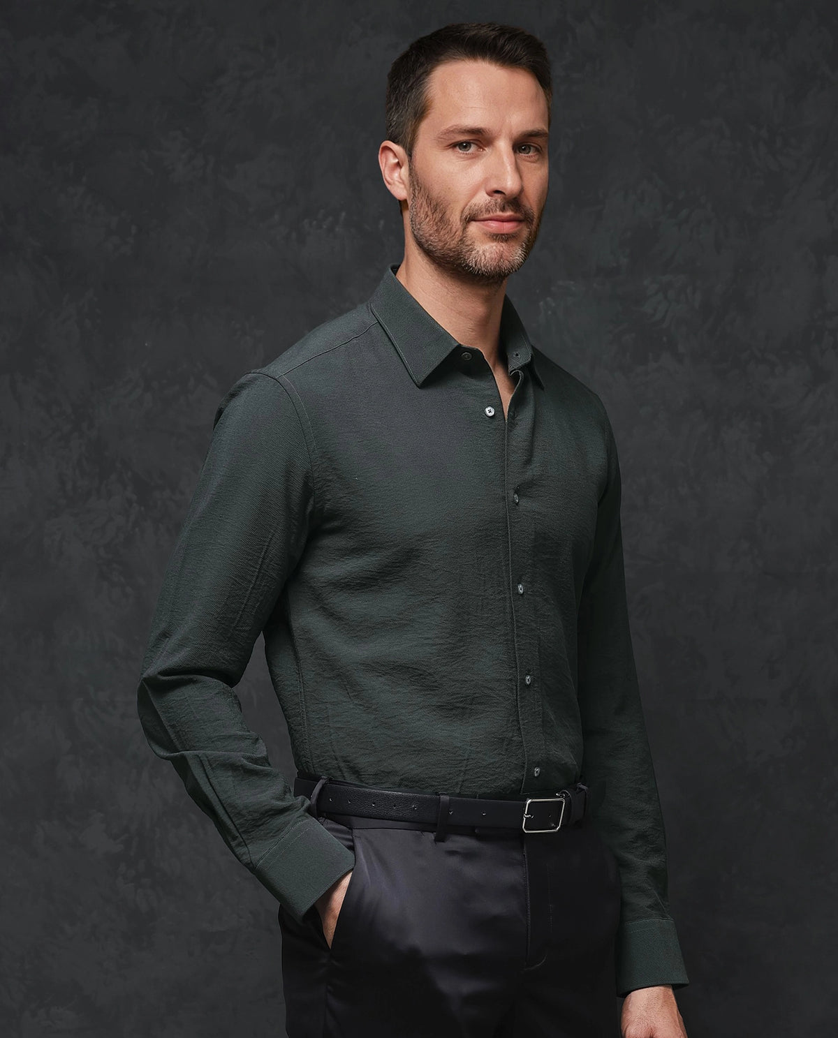 Rare Rabbit Mens Esty Dark Green Viscose Nylon Fabric Full Sleeves Solid Twill Shirt