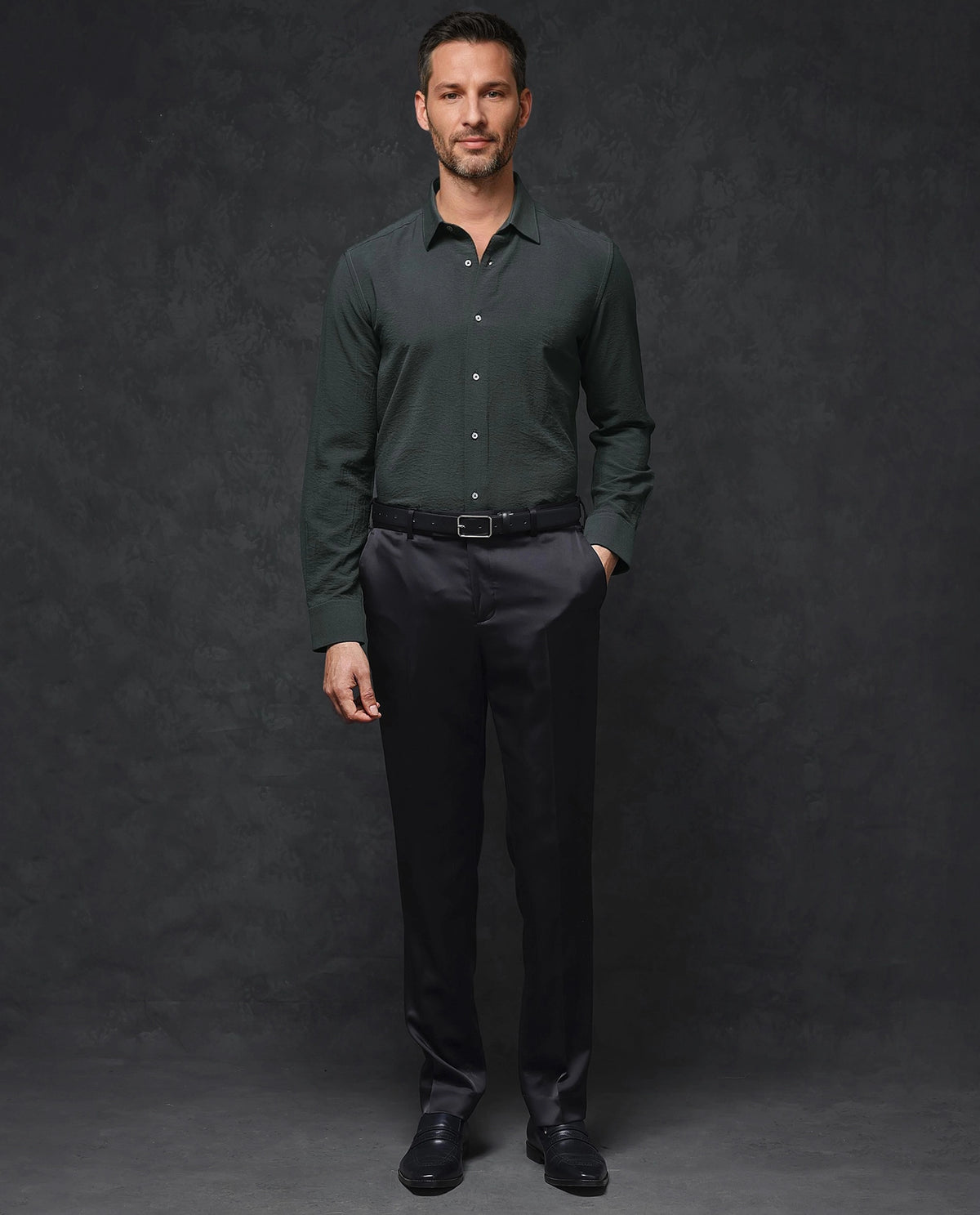 Rare Rabbit Mens Esty Dark Green Viscose Nylon Fabric Full Sleeves Solid Twill Shirt