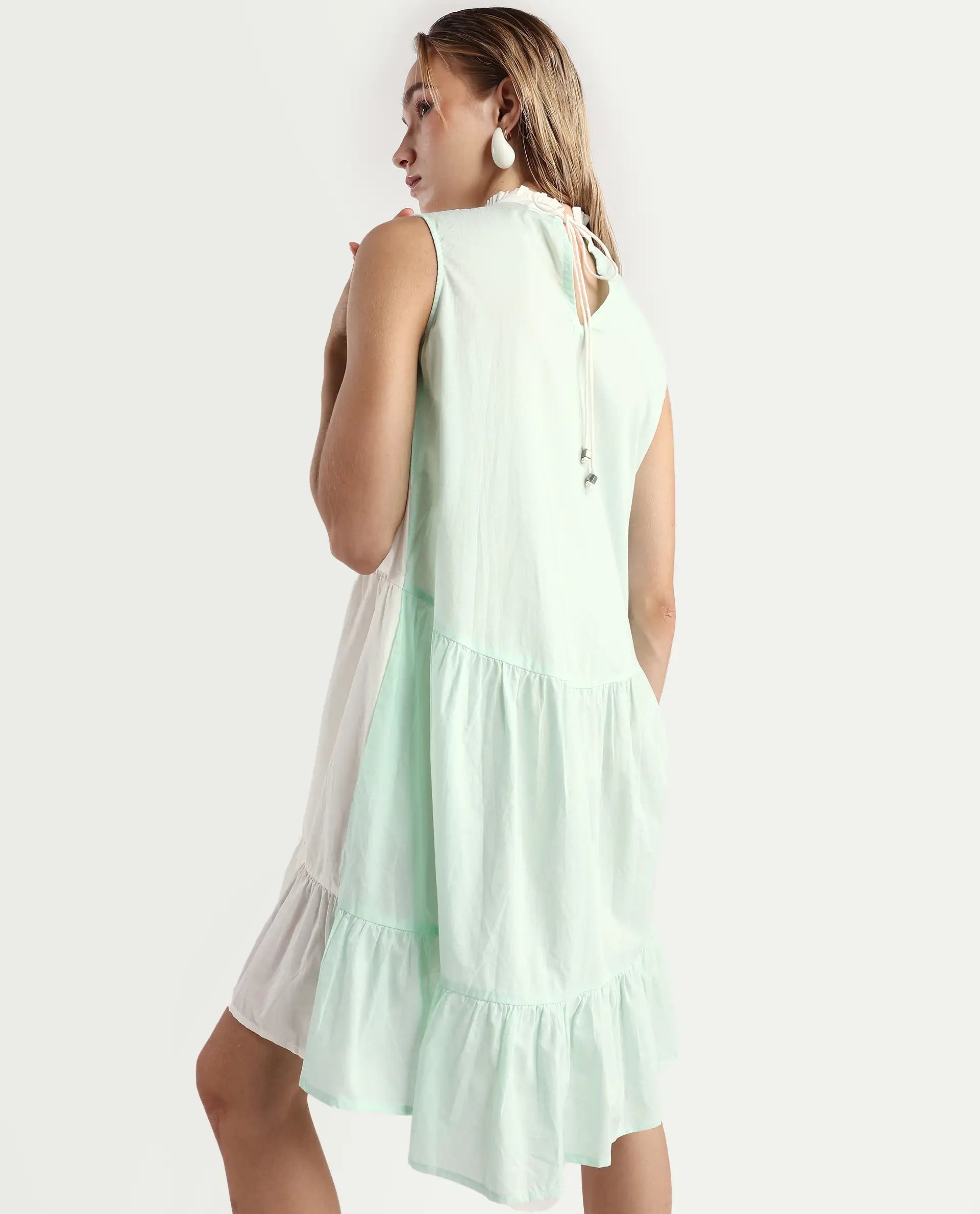 Rareism Women's Exam Green Cotton Sweetheart Neck Color Block Sleeveless Knee Length Regular Fit Dress