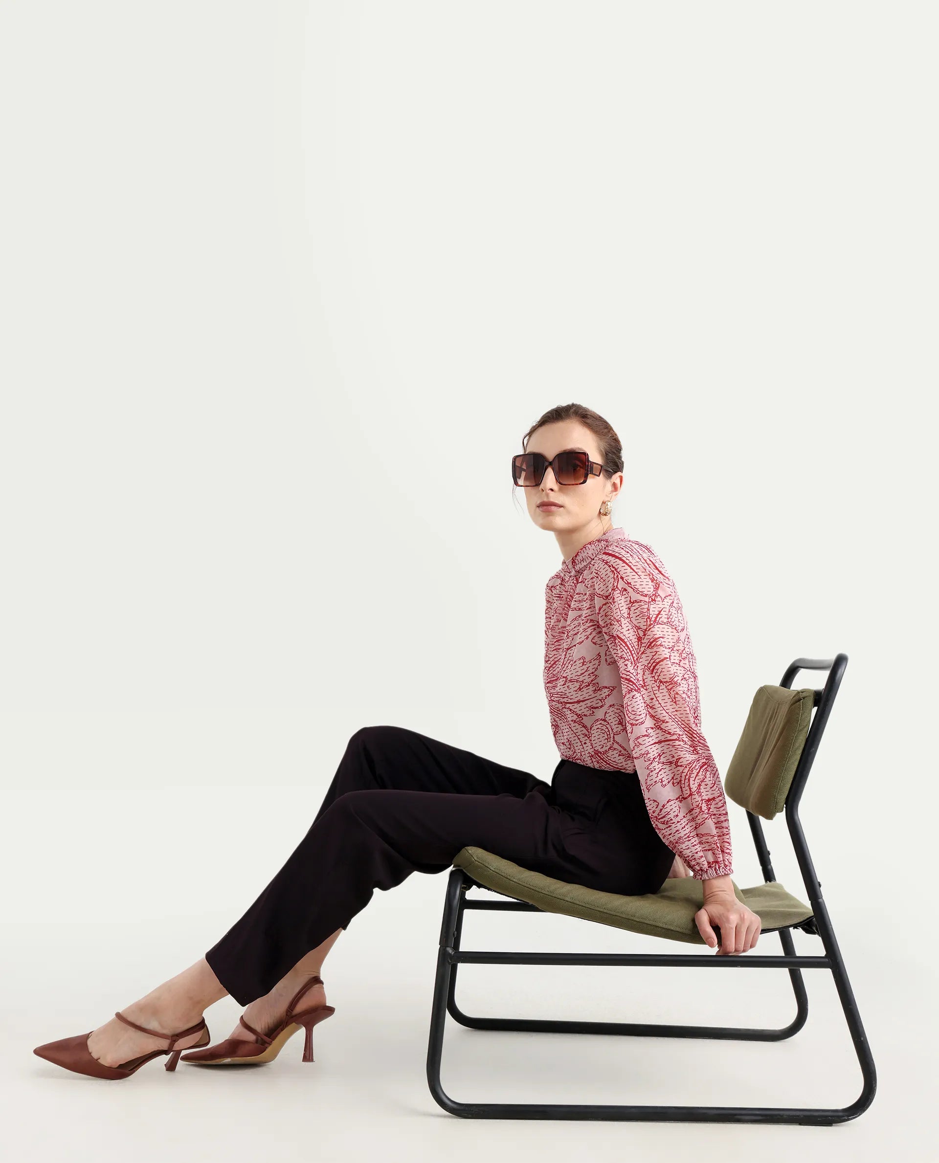 Rareism Women's Falqu Maroon Polyester Blend Plain Ankle Length Tapered Trouser