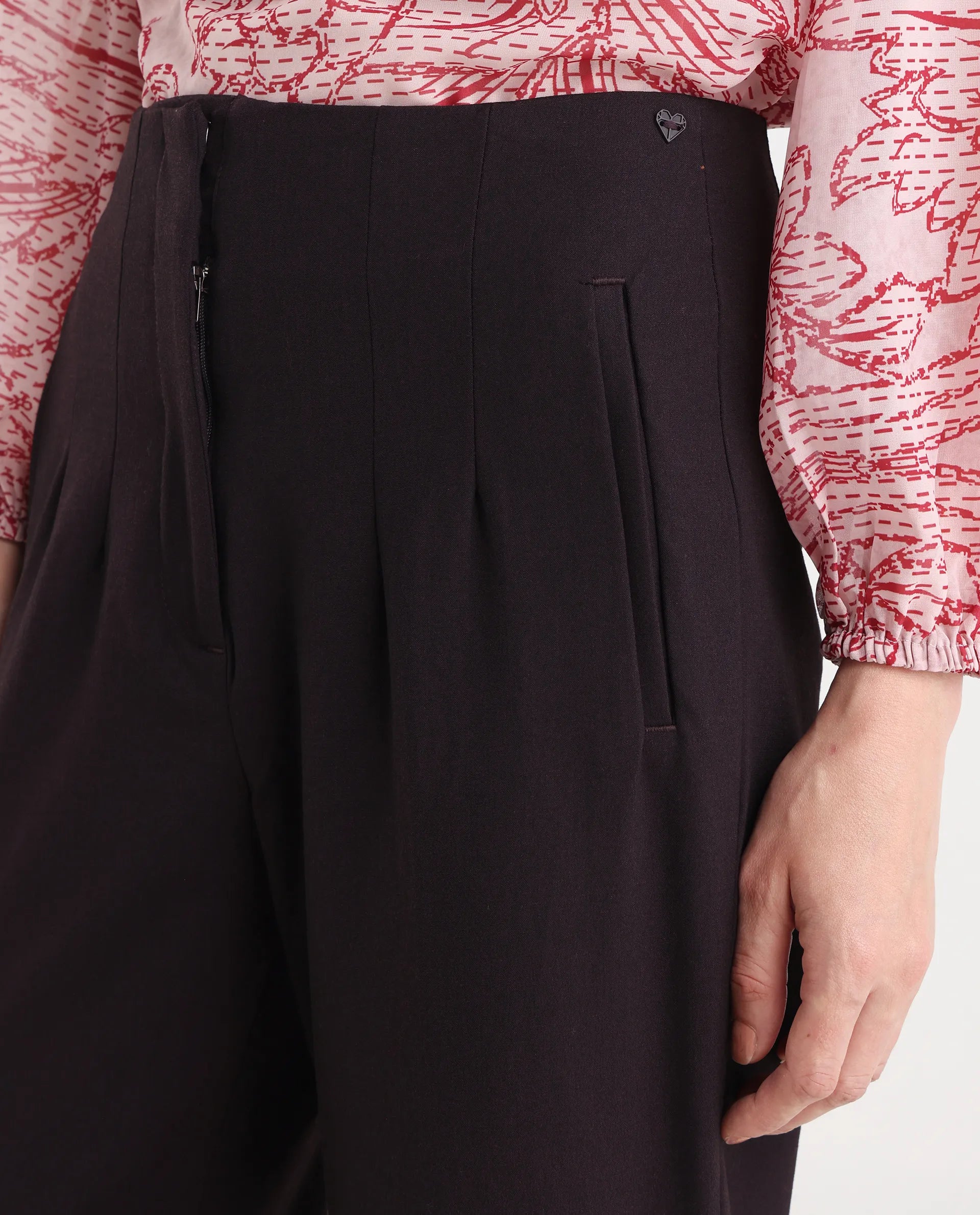 Rareism Women's Falqu Maroon Polyester Blend Plain Ankle Length Tapered Trouser