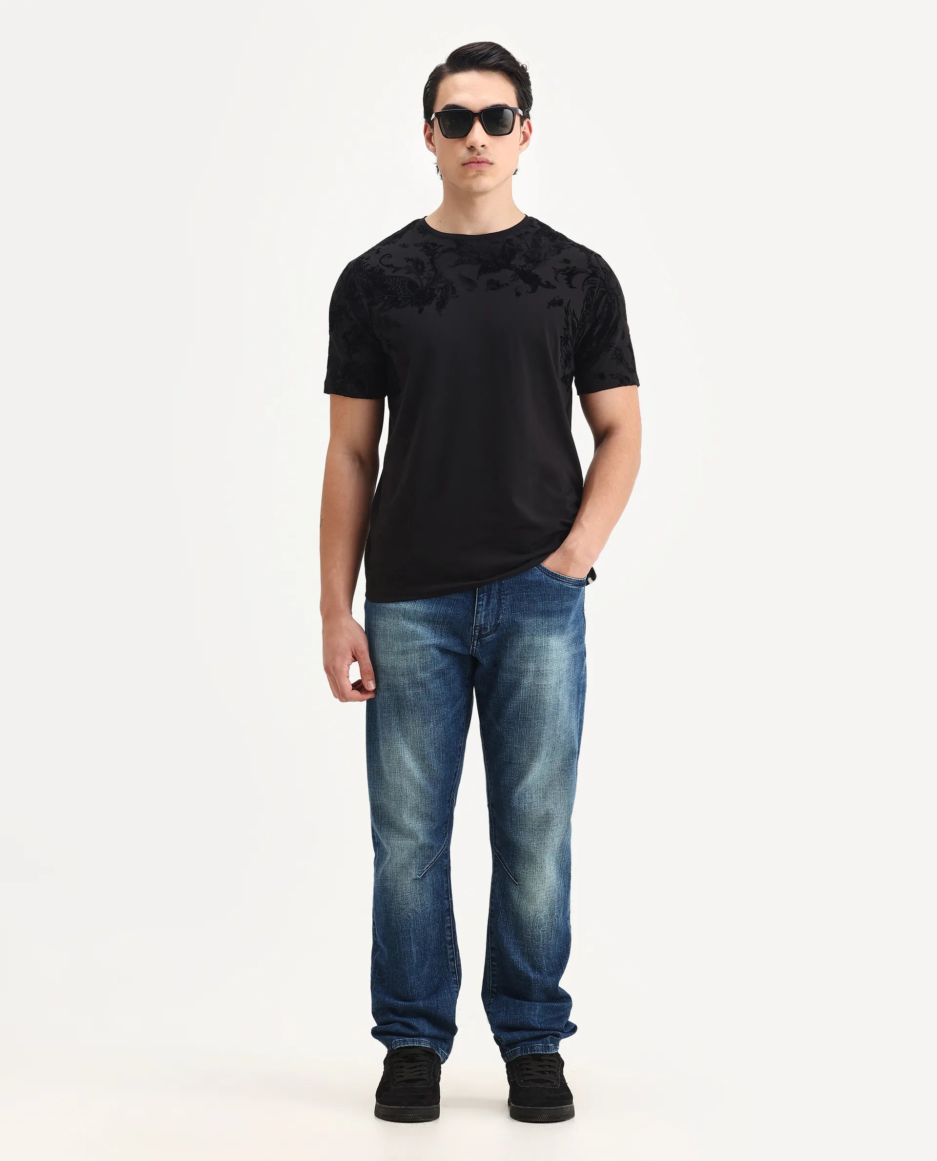 Rare Rabbit Men's Guild Statement Ferris Black Cotton Paisley Print Regular Fit Half Sleeve Crew Neck T-Shirt