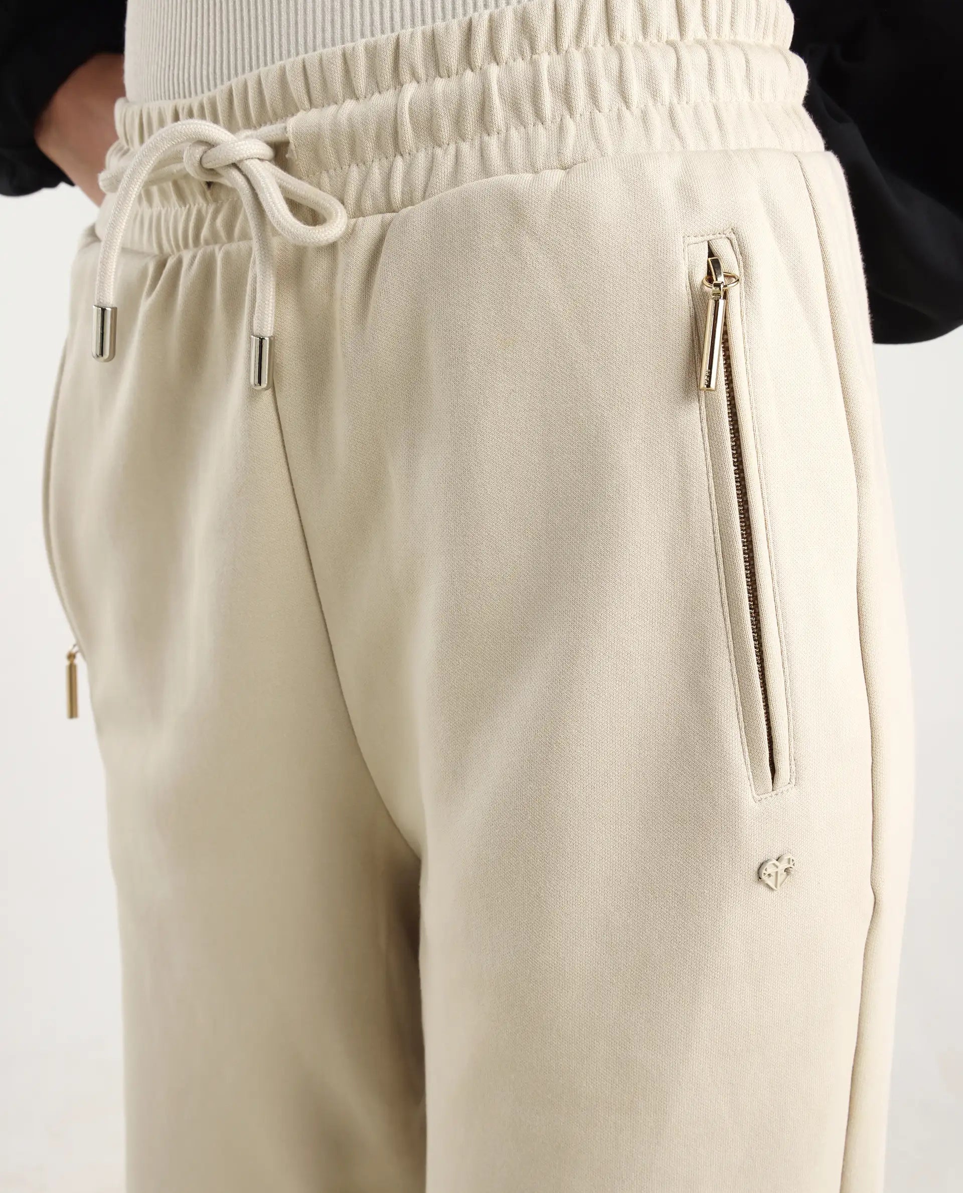 Rareism Women's Fider Beige Cotton Blend Plain Ankle Length Tapered Track Pant