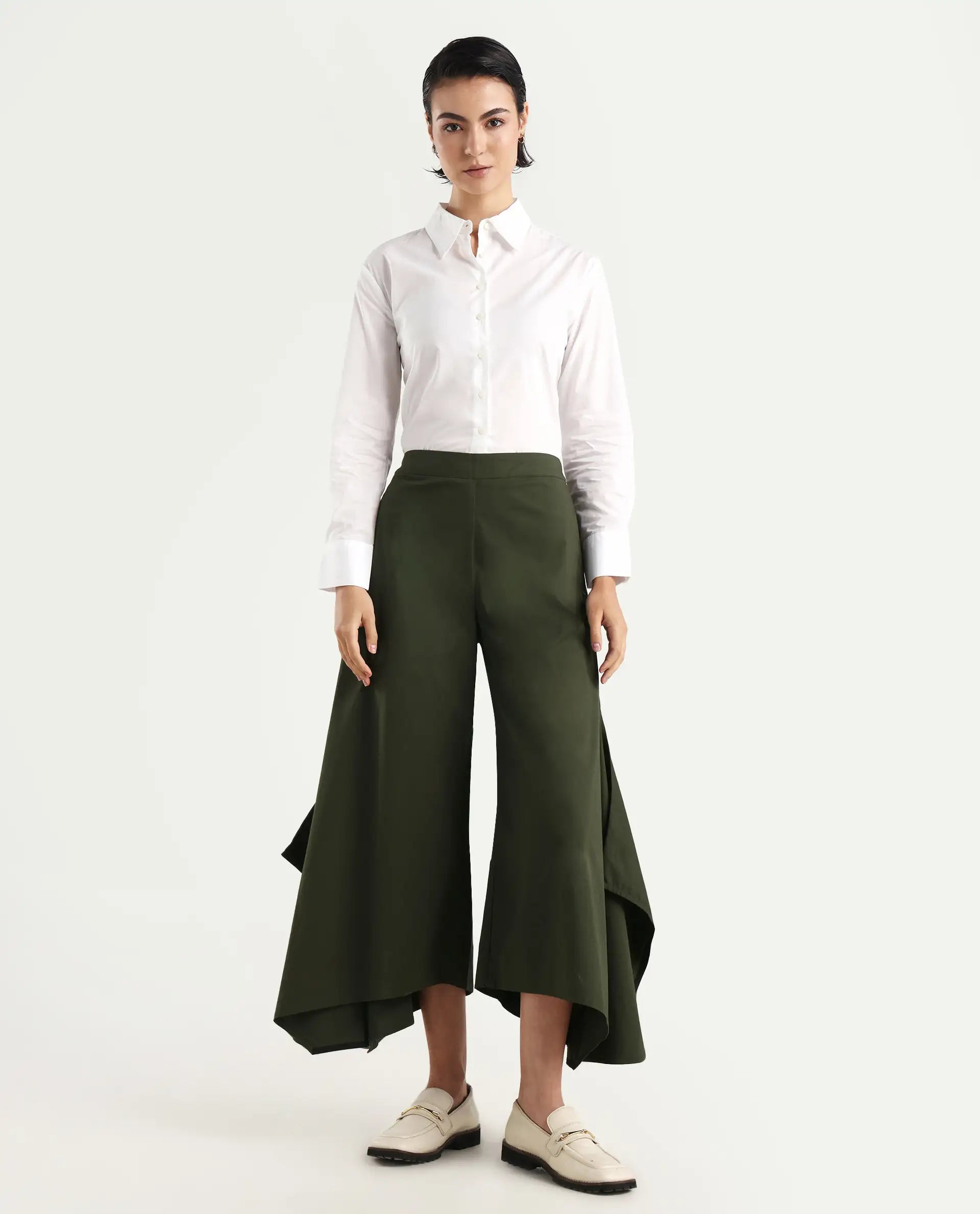 Rareism Women's Filom Green Cotton Blend Plain Ankle Length Flared Trouser