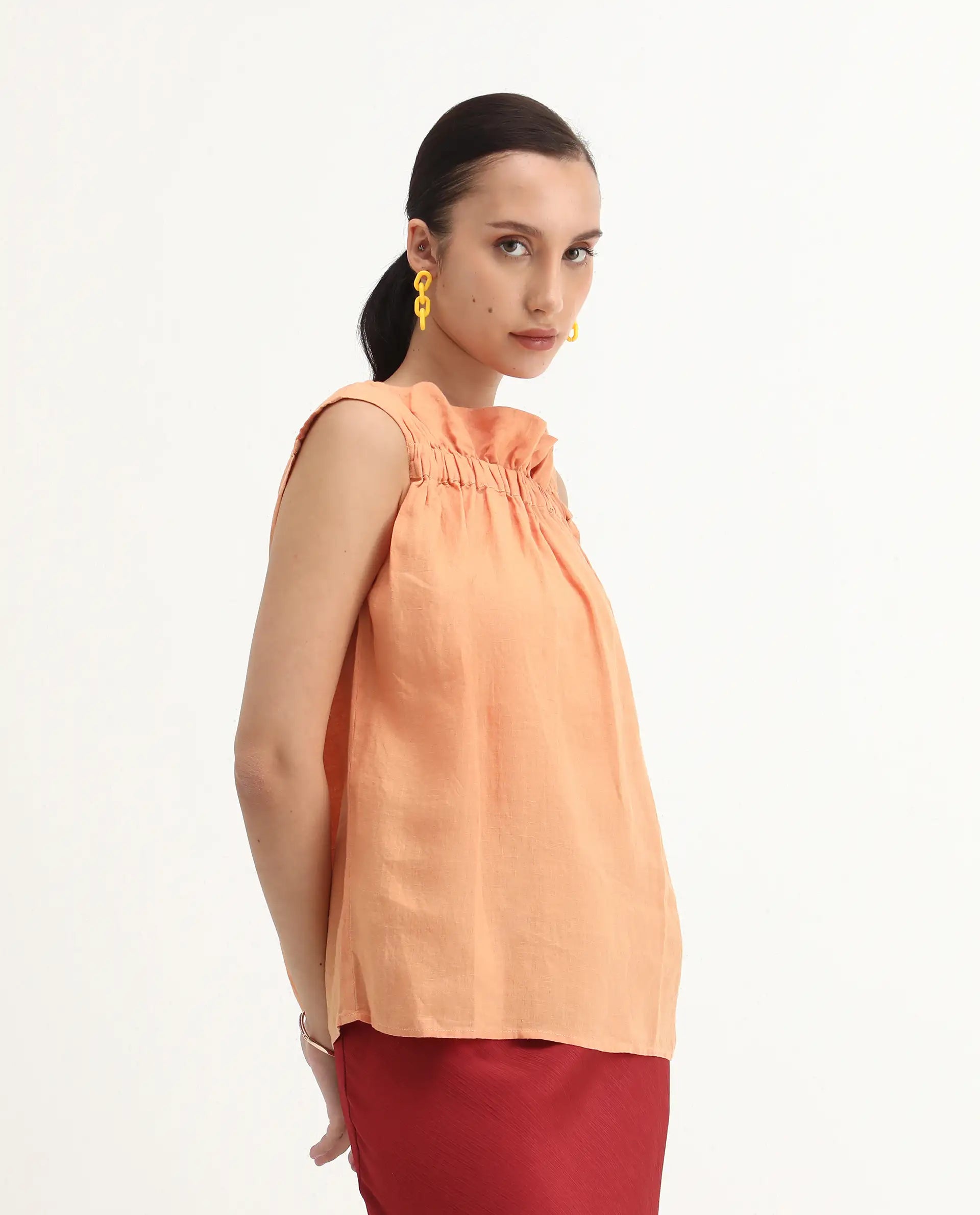 Rareism Women's Flash Orange Linen Sweetheart Neck Plain Sleeveless Knee Length Tailored Top