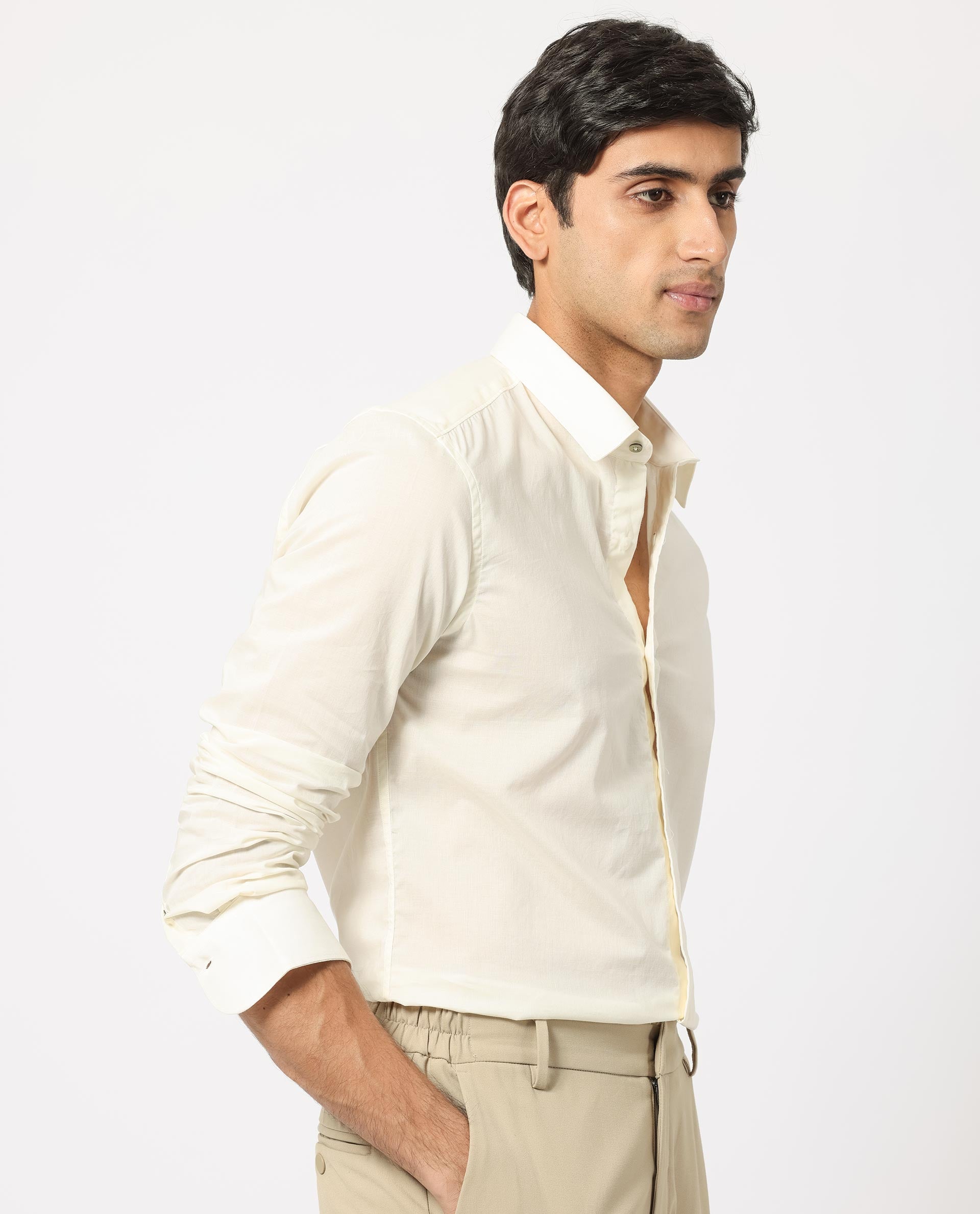 Rare Rabbit Men's Flees White Cotton Fabric Full Sleeves Solid Shirt