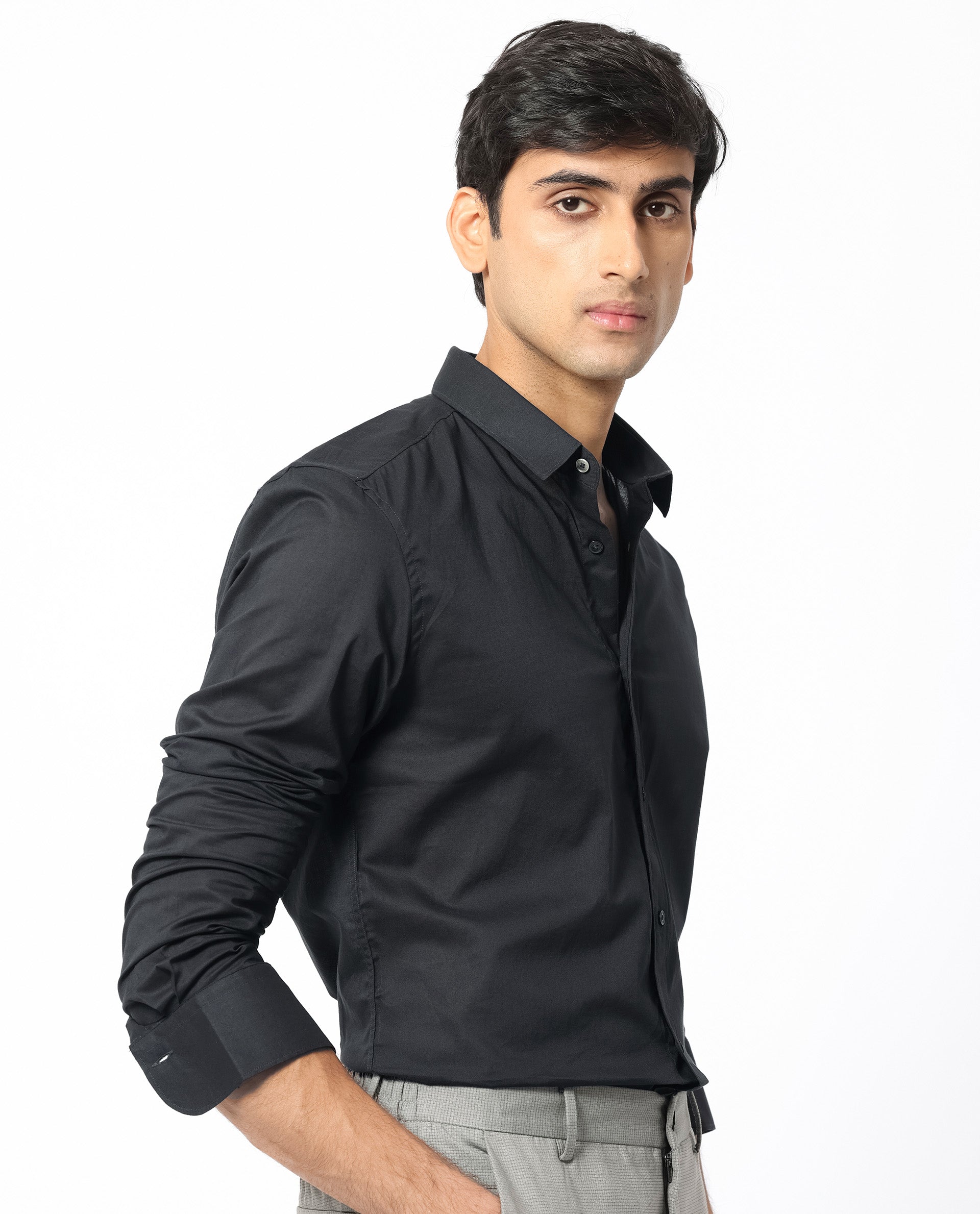 Rare Rabbit Men's Flees Black Cotton Fabric Full Sleeves Solid Shirt