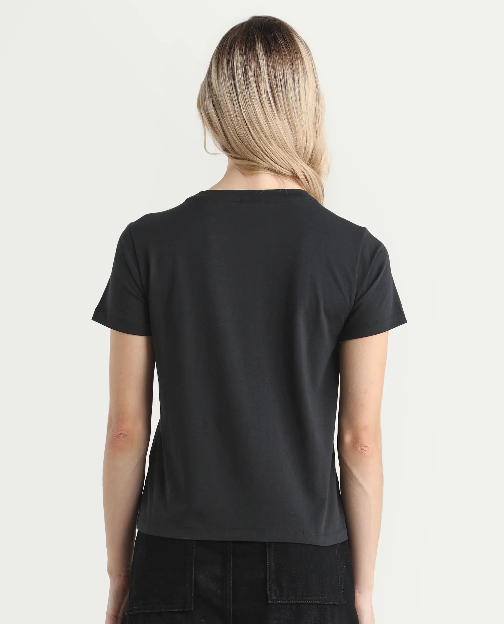 Rareism Women's Frunta Black Cotton Blend Crew Neck Graphic Print Regular Fit T-Shirt