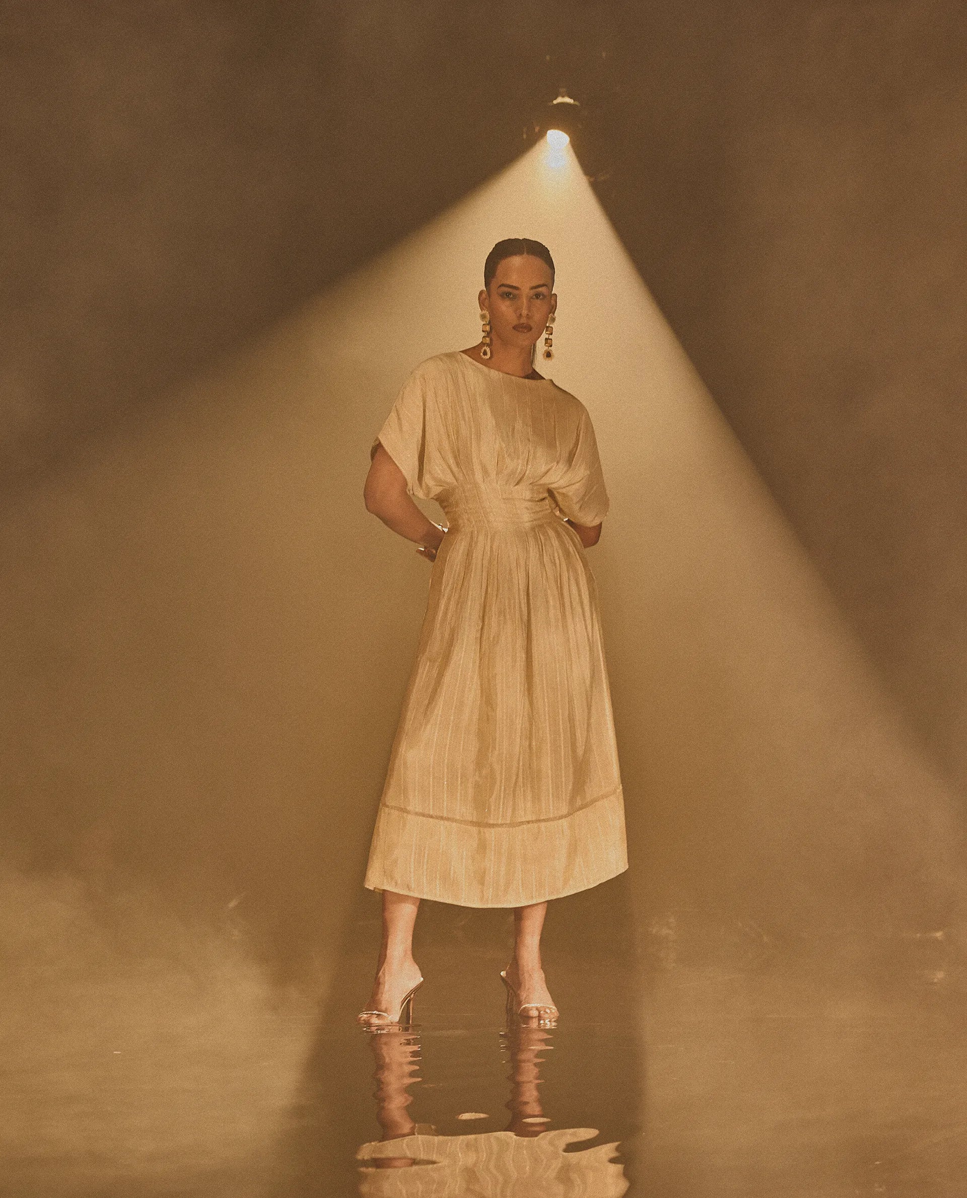 Rareism Women's Avimi Off White Viscose Round Neck Fit And Flare Plain Midi Dress