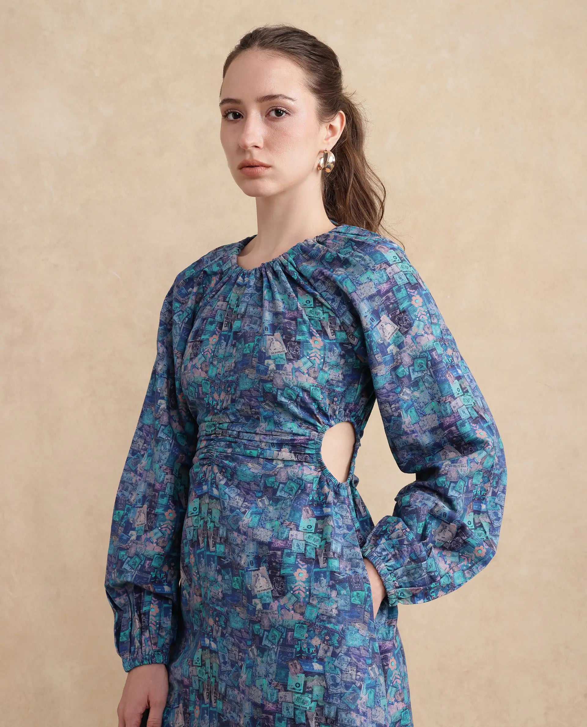 Rareism Women Gilf Blue Maxi Round Neck A-Line Maxi Object Print Dress