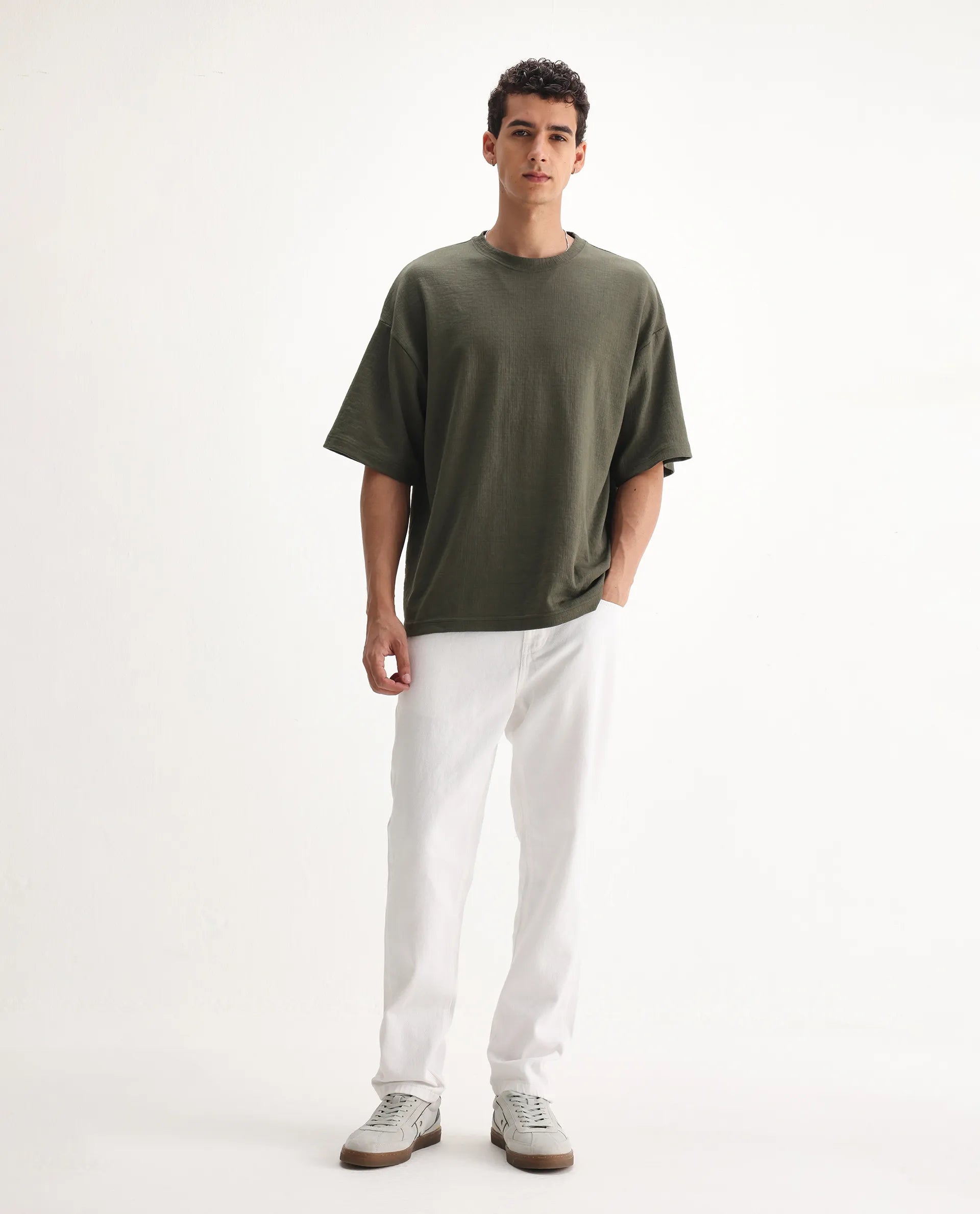 Rare Rabbit Men's Gleb White Cotton Plain Kurt Carrot Fit Jeans