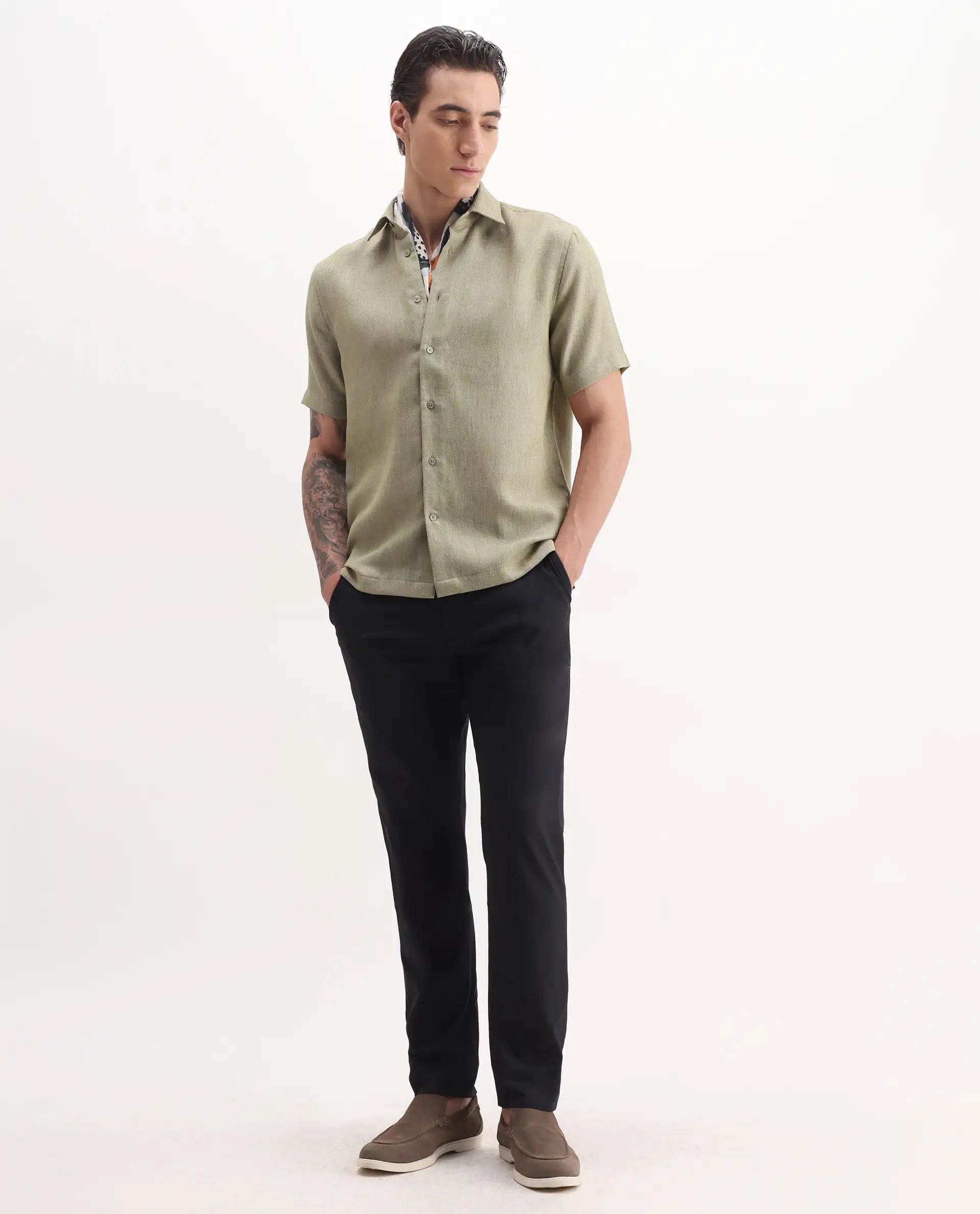 Rare Rabbit Men's Glet Dusky Green Cotton Blend Plain Regular Fit Half Sleeve Collared Shirt