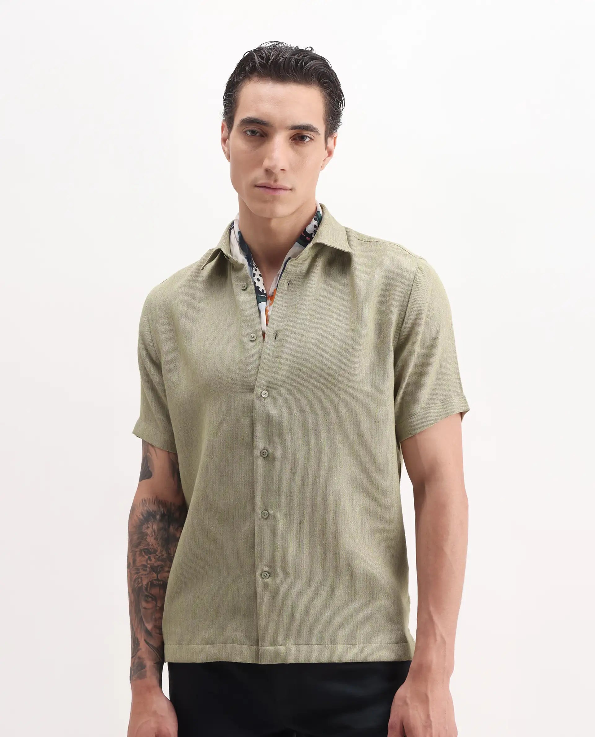 Rare Rabbit Men's Glet Dusky Green Cotton Blend Plain Regular Fit Half Sleeve Collared Shirt