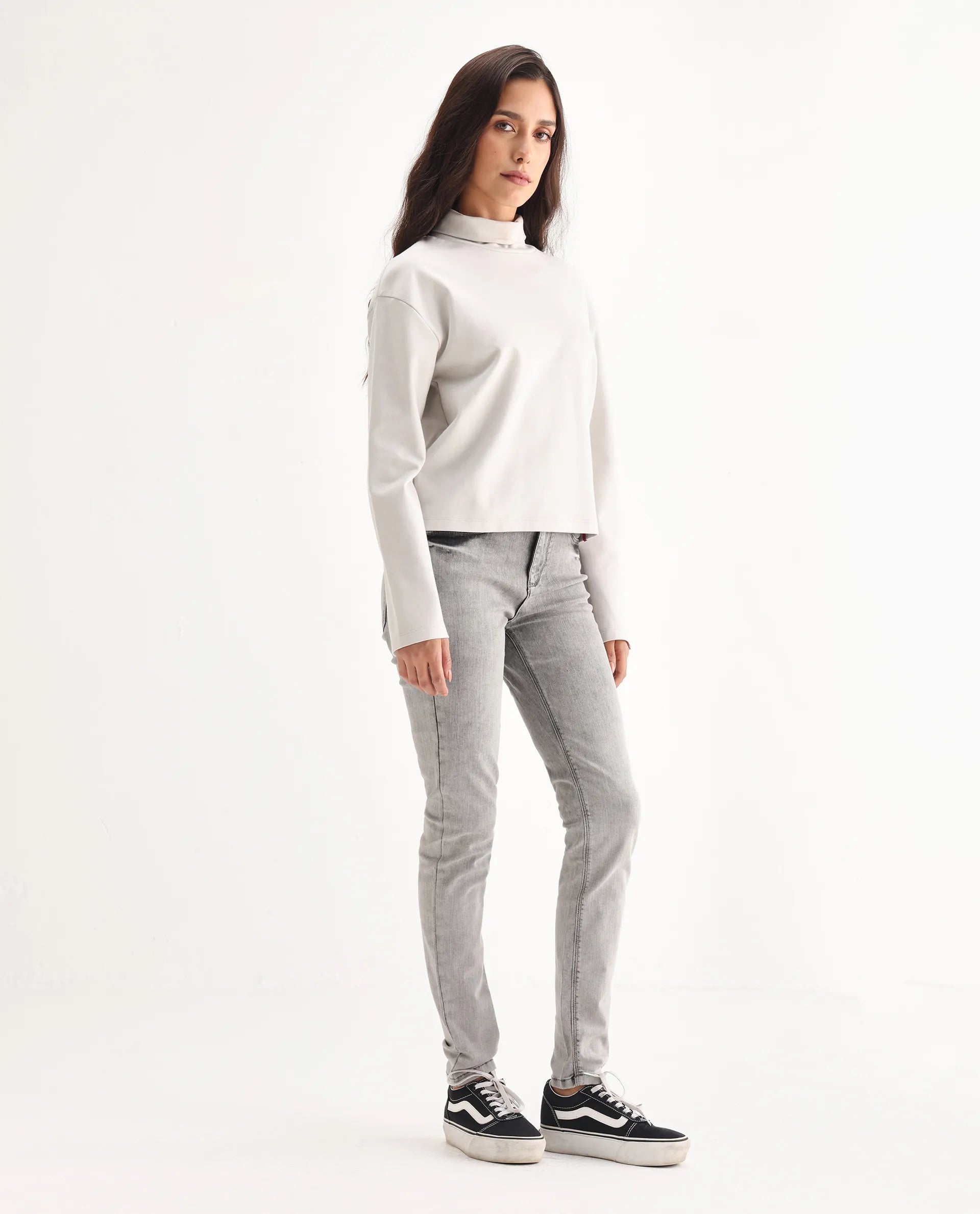 Rareism Women's Goliath Grey Cotton Blend Plain Ankle Length Slim Fit Jeans