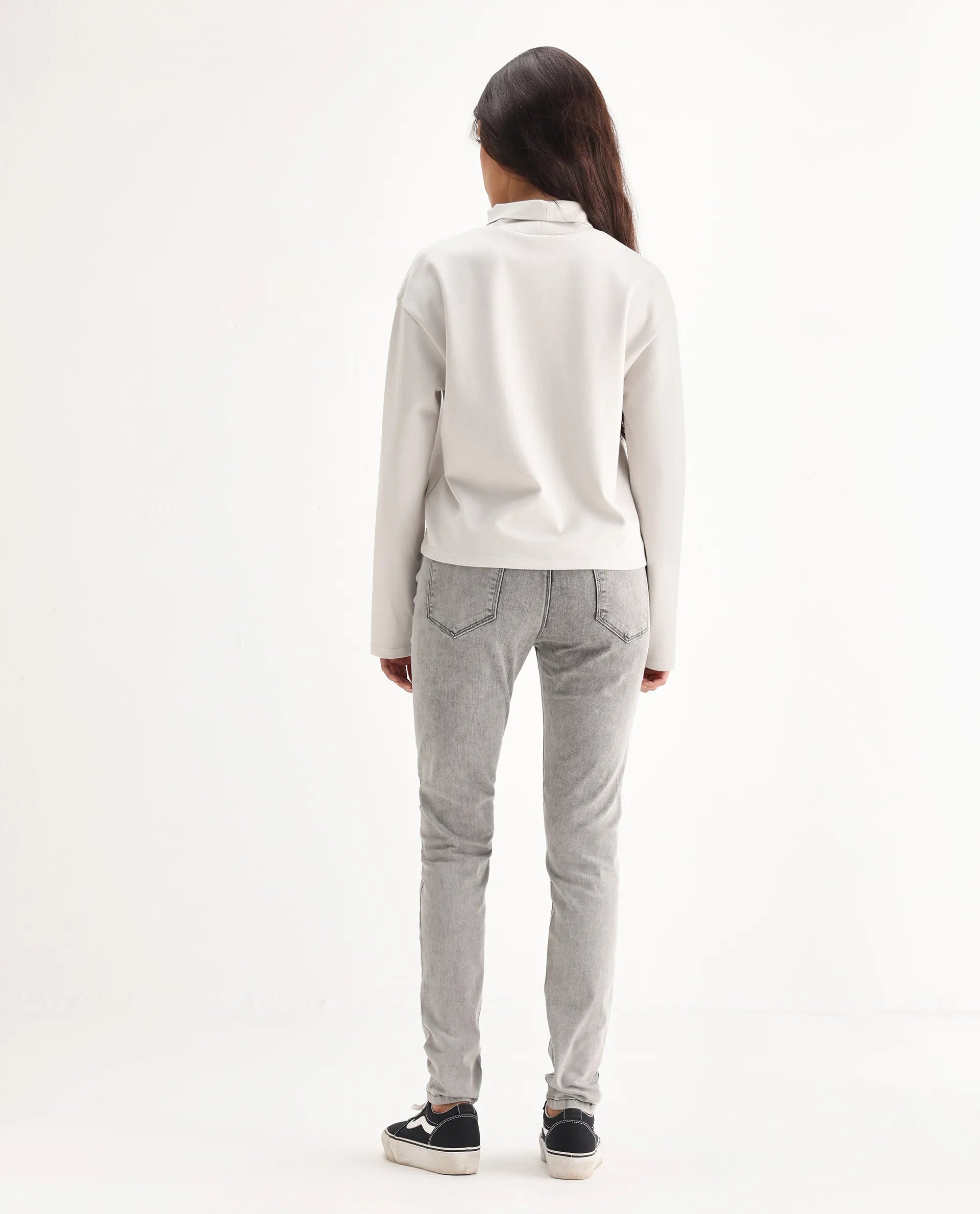 Rareism Women's Goliath Grey Cotton Blend Plain Ankle Length Slim Fit Jeans