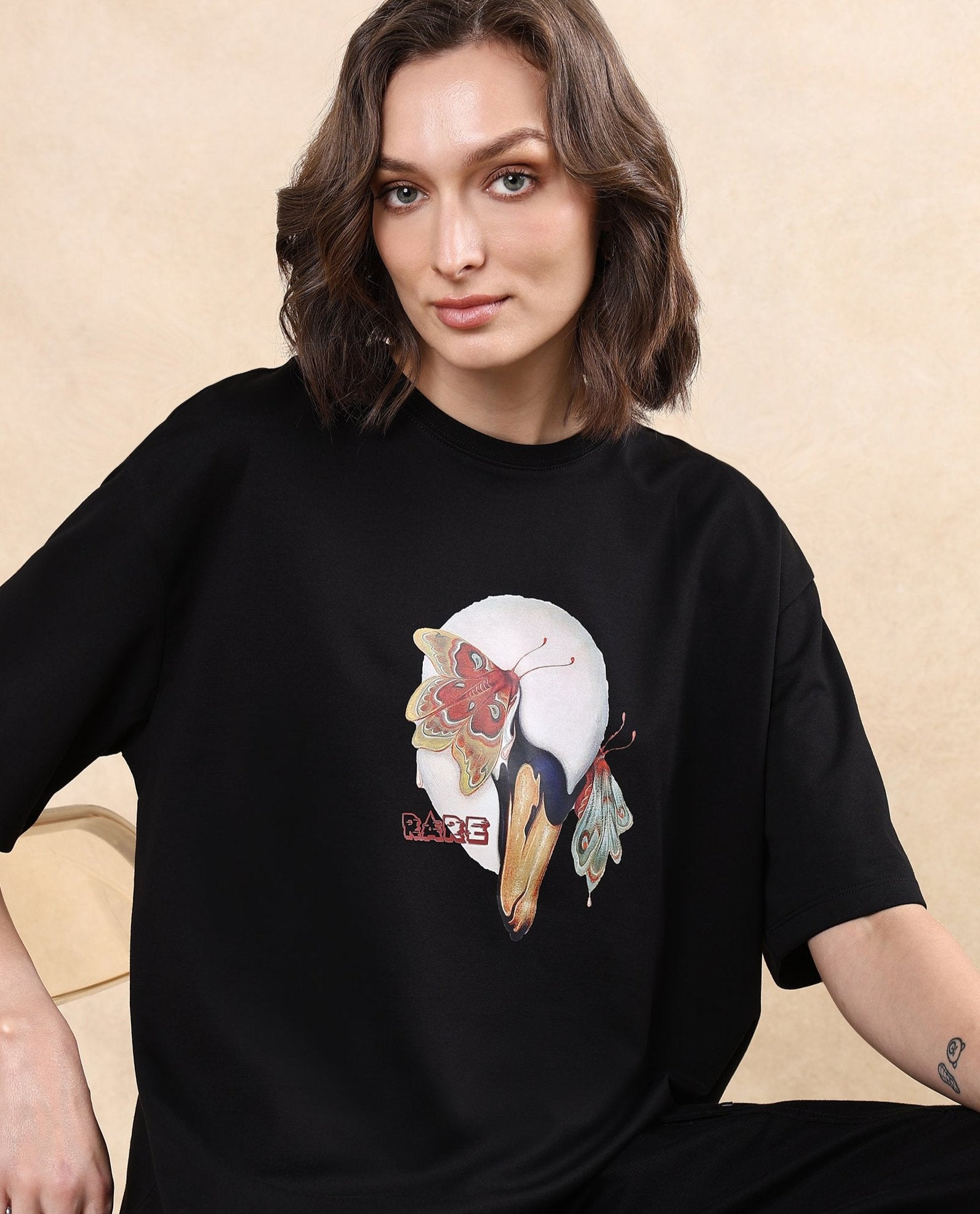 Rareism Women's Grail Black Cotton Blend Crew Neck Graphic Print Oversized T-Shirt