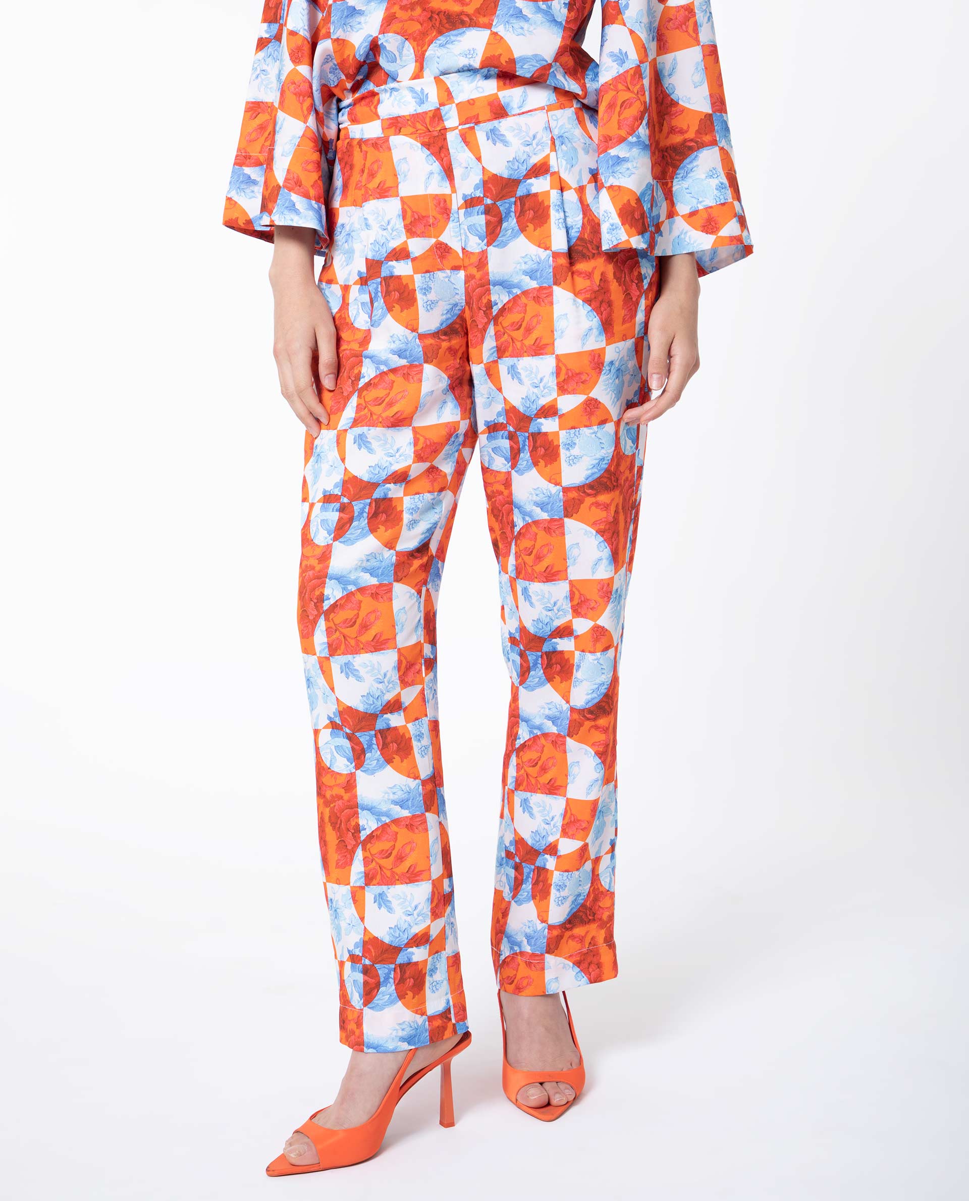 Rareism Women Gray Orange Viscose Fabric Drawstring Closure Regular Fit Floral Print Ankle Length Trousers