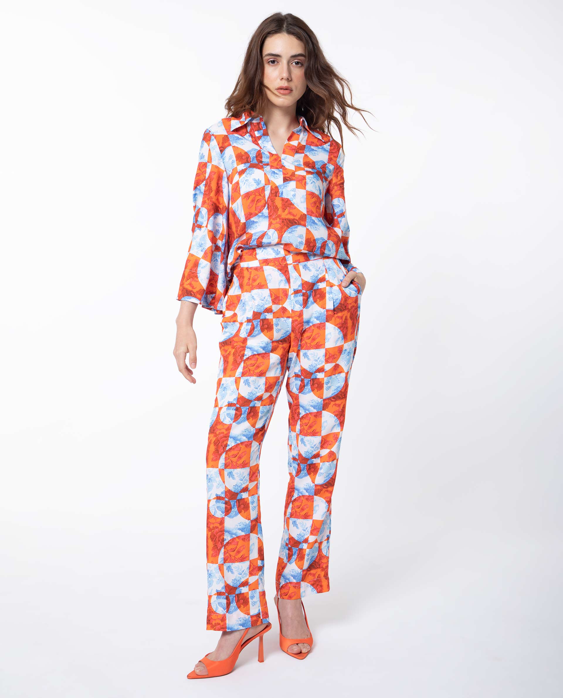 Rareism Women Gray Orange Viscose Fabric Drawstring Closure Regular Fit Floral Print Ankle Length Trousers