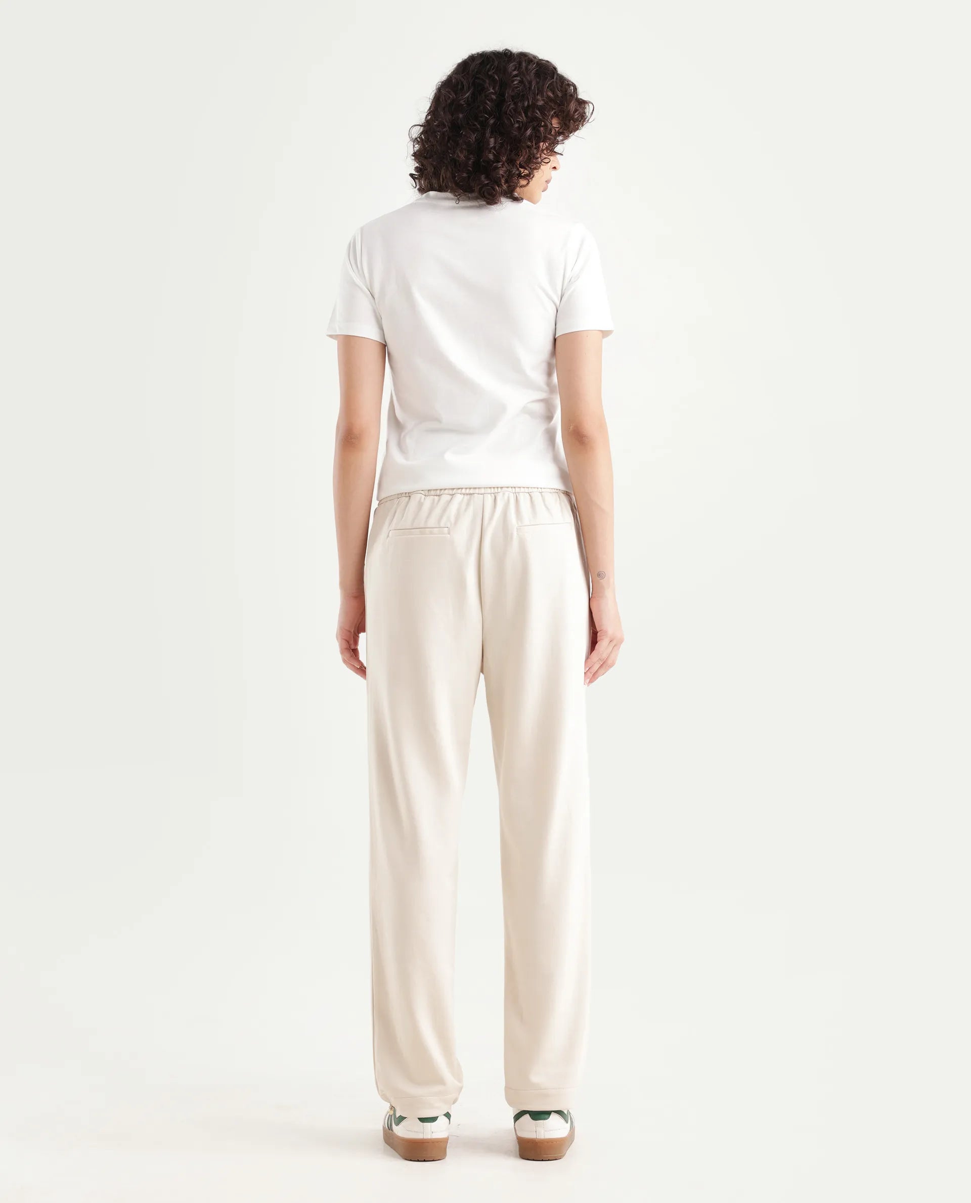 Rareism Women's Gumushane Off White Modal Blend Plain Ankle Length Straight Fit Track Pant