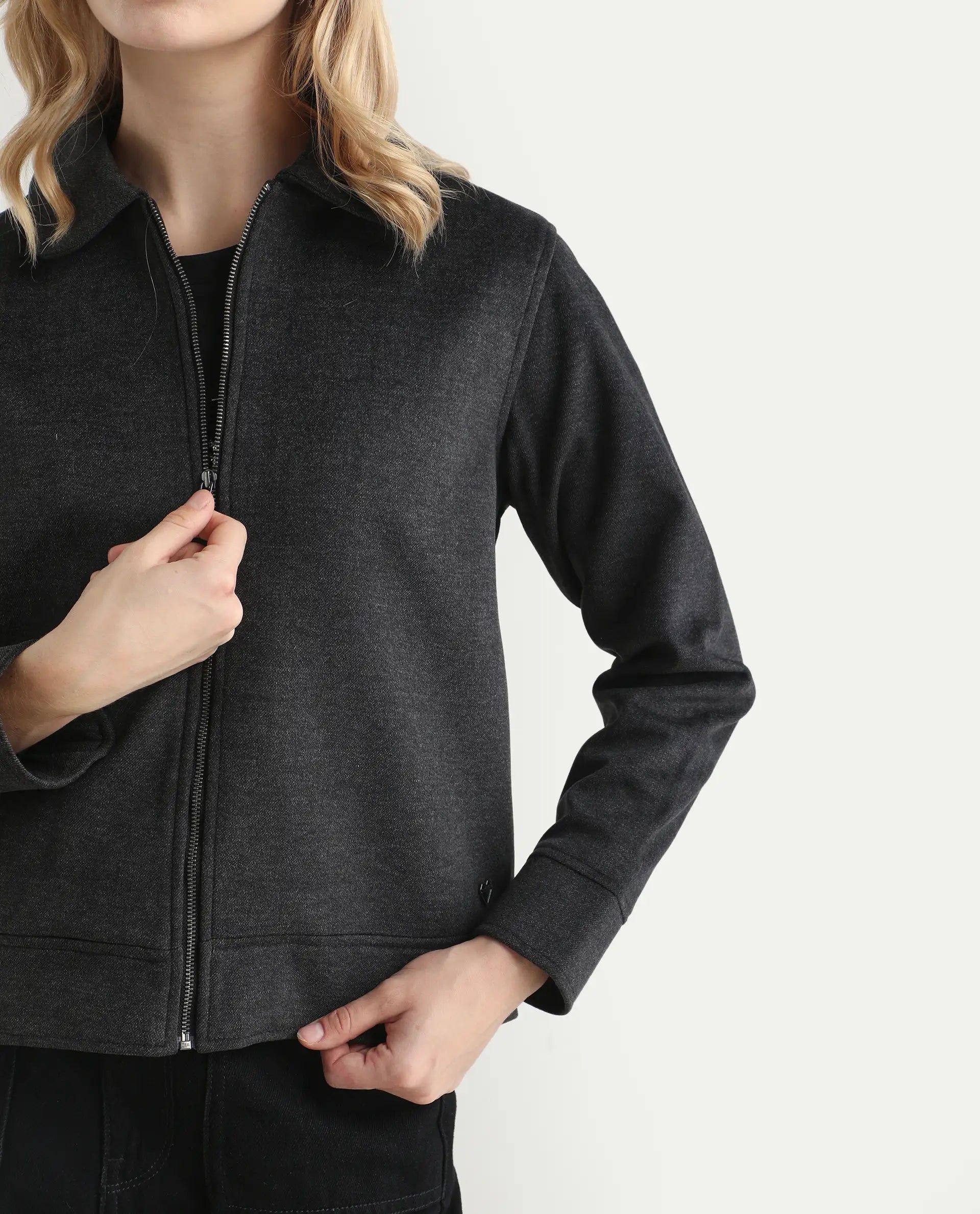 Rareism Women's Gympie Black Spread Collar Plain Cuffed Sleeve Regular Fit Jacket