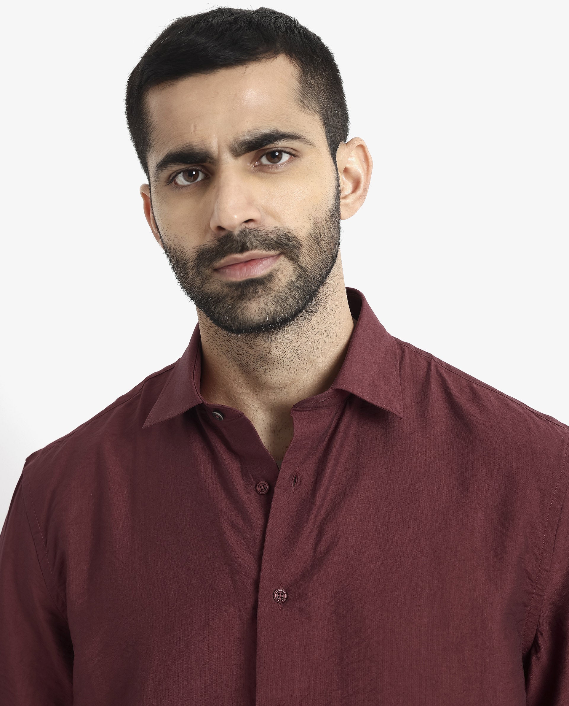 Rare Rabbit Men Blois Maroon Viscose Nylon Fabric Short Sleeve Slim Fit Plain Shirt