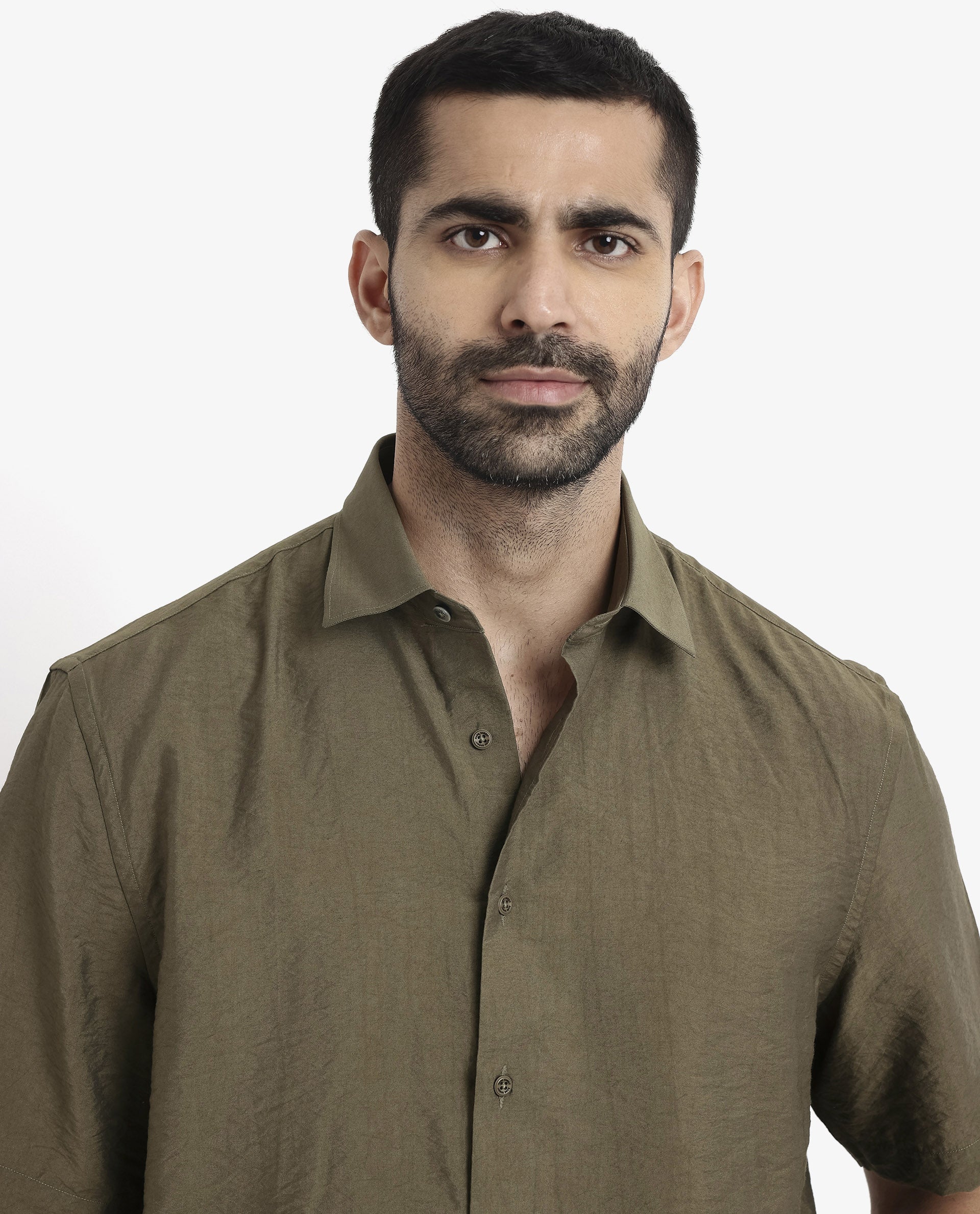 Rare Rabbit Men Blois Olive Viscose Nylon Fabric Short Sleeve Slim Fit Plain Shirt