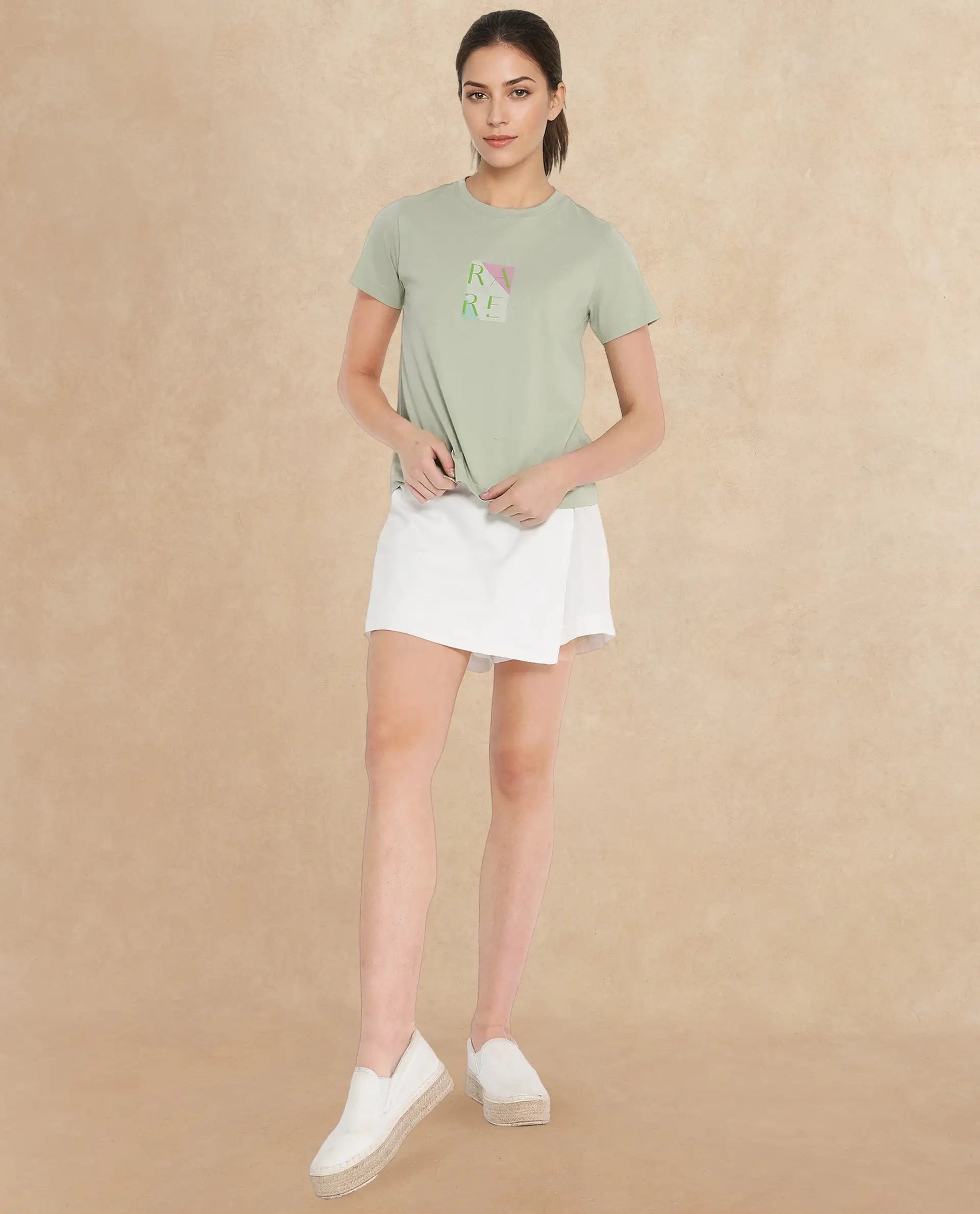 Rareism Women's Hanna Pastel Green Cotton Blend Crew Neck Graphic Print Regular Fit T-Shirt