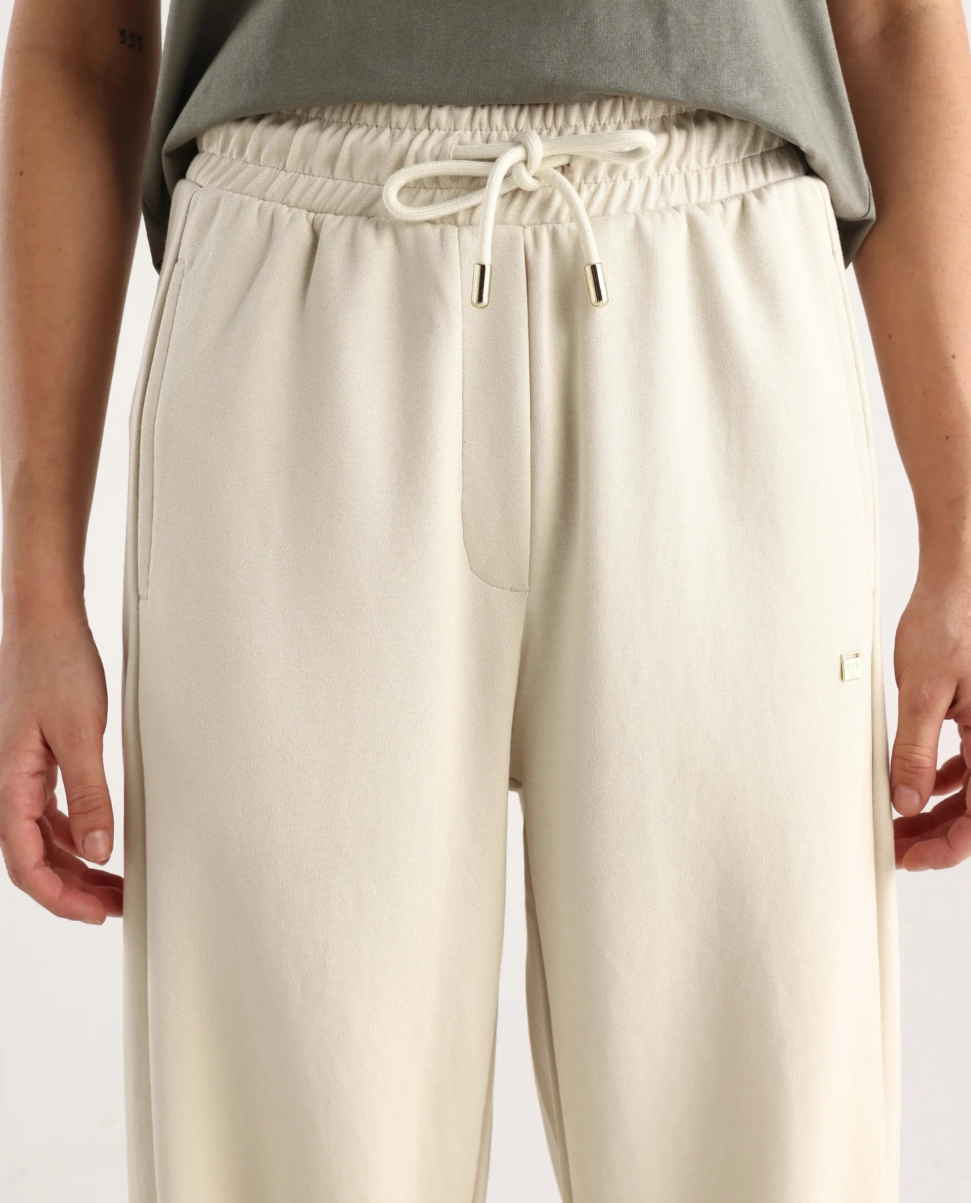 Rareism Women's Hastane Off White Modal Blend Ankle Length Regular Fit Track Pant