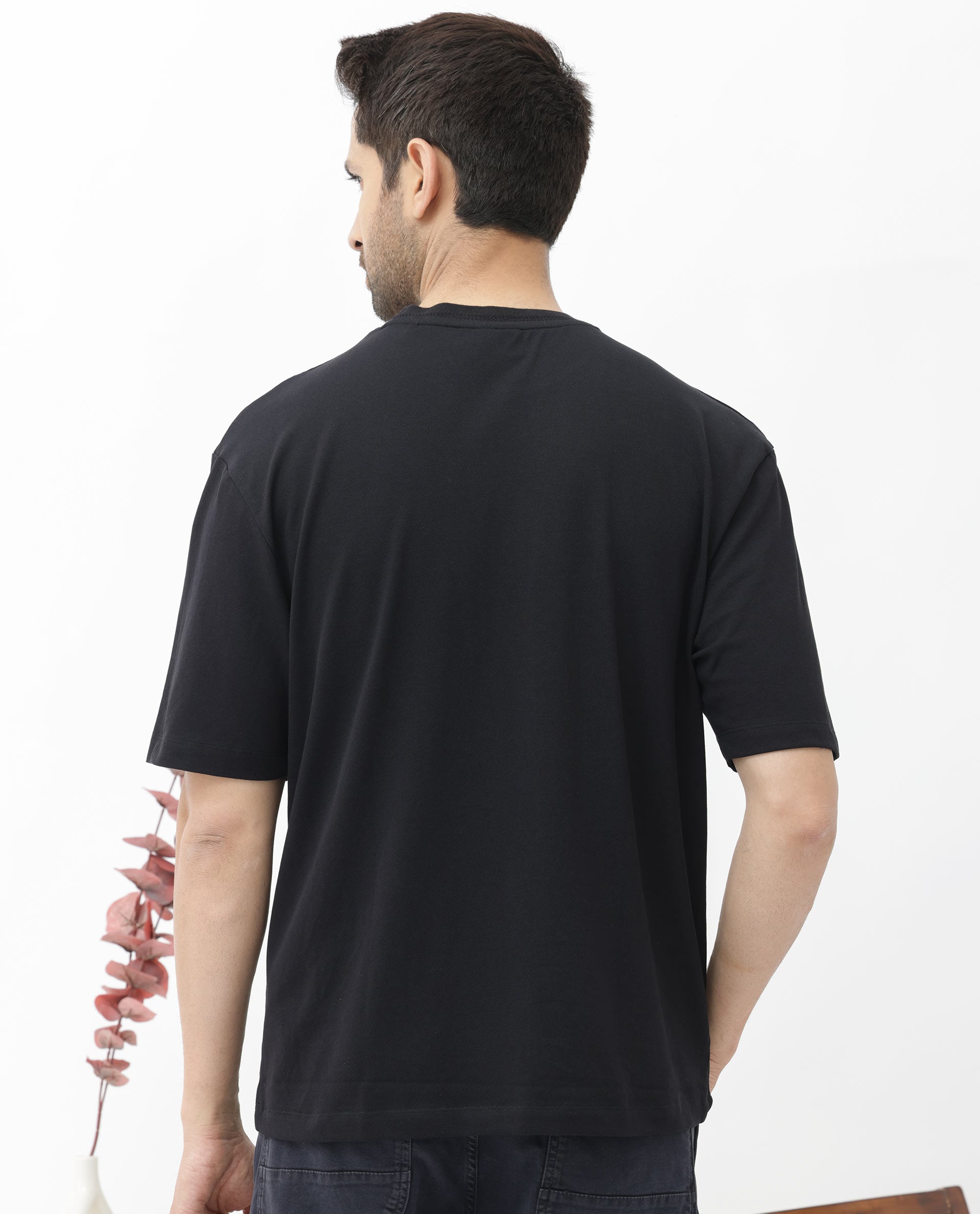 Black Drop Shoulder T Shirt at Rs 241 in New Delhi