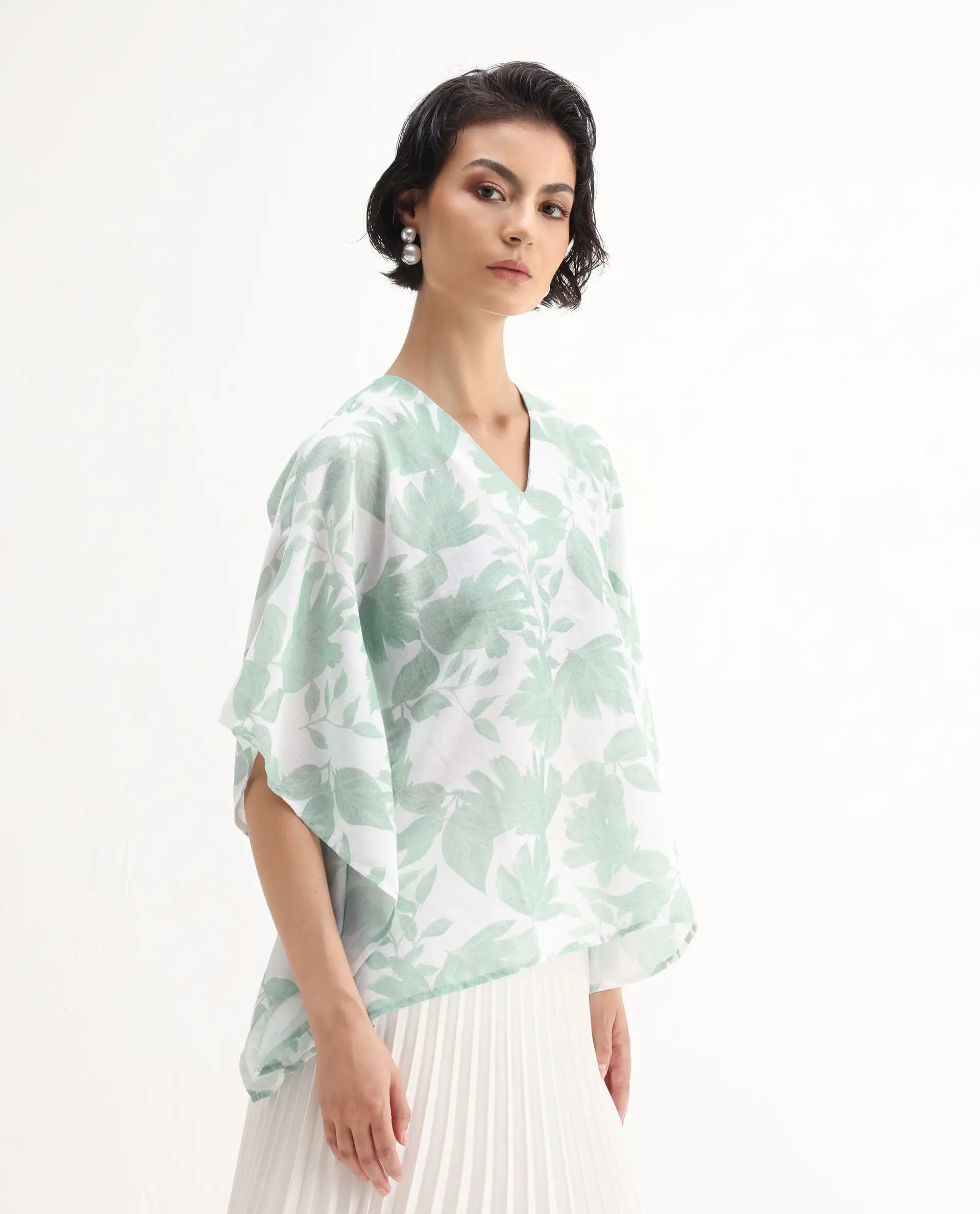 Rareism Women's Ibac Light Green Linen V-Neck Floral Print Kimono Sleeve Relaxed Fit Top