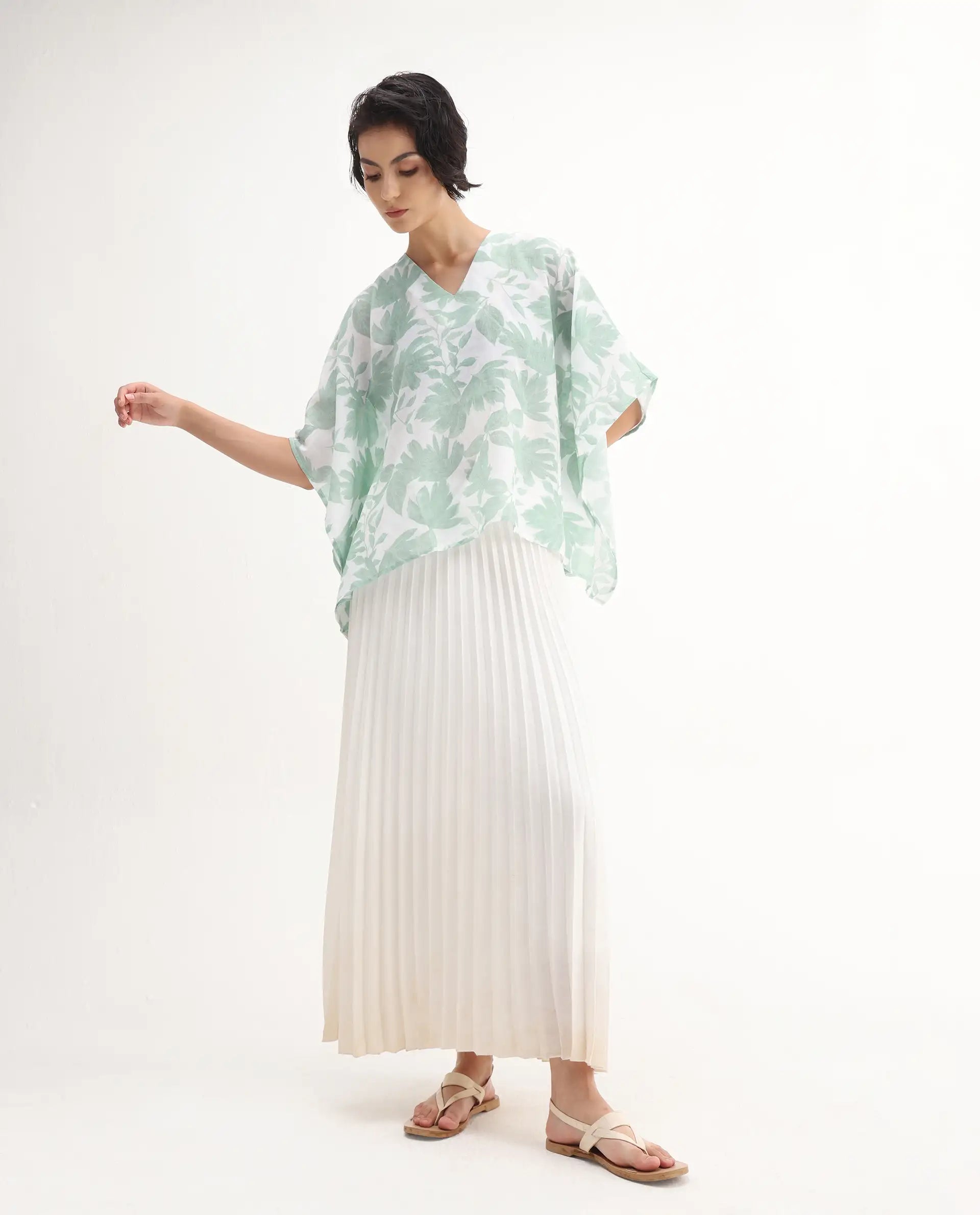 Rareism Women's Ibac Light Green Linen V-Neck Floral Print Kimono Sleeve Relaxed Fit Top