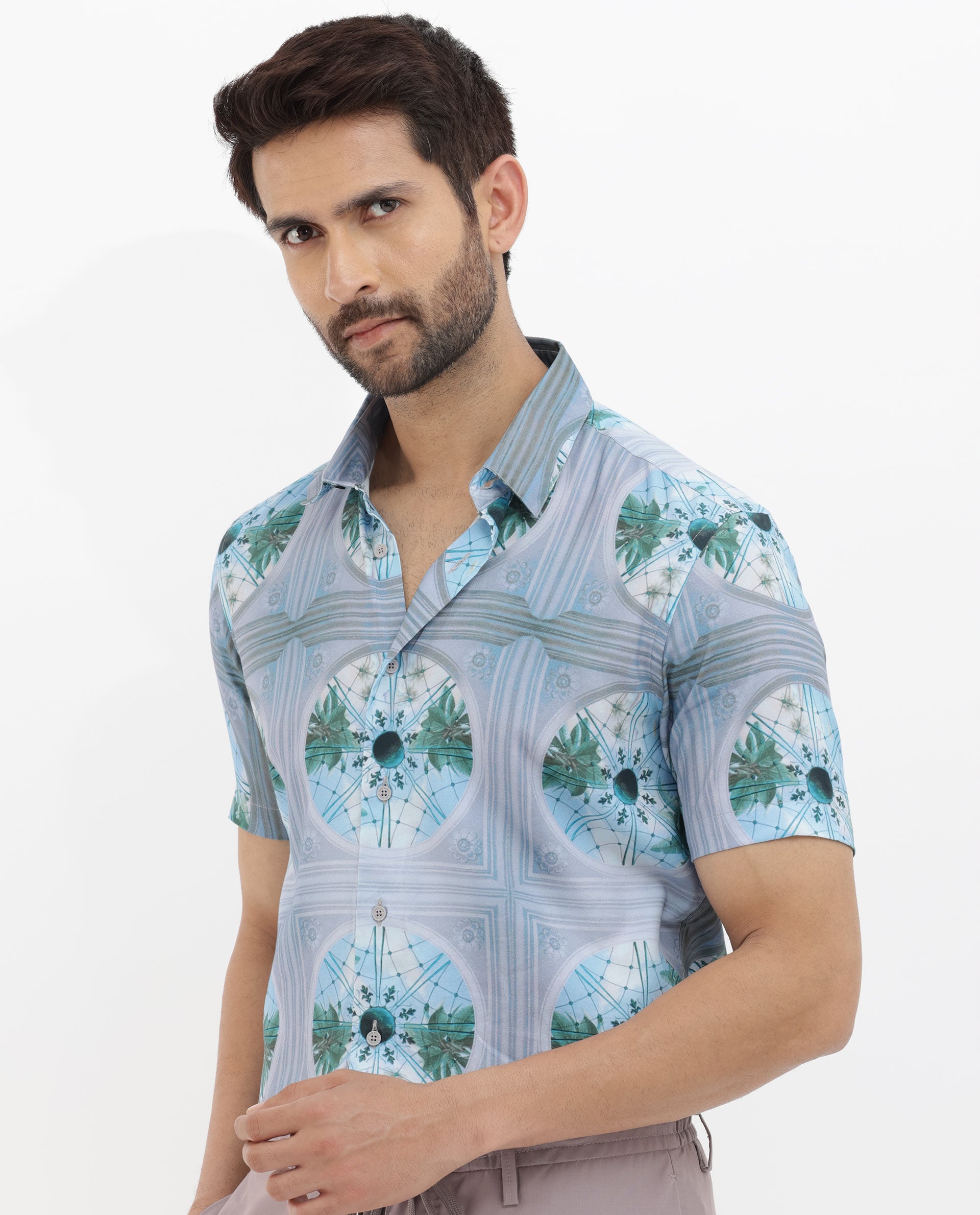 Rare Rabbit Mens Idris Pastel Purple Short Sleeve Tropical Print Shirt